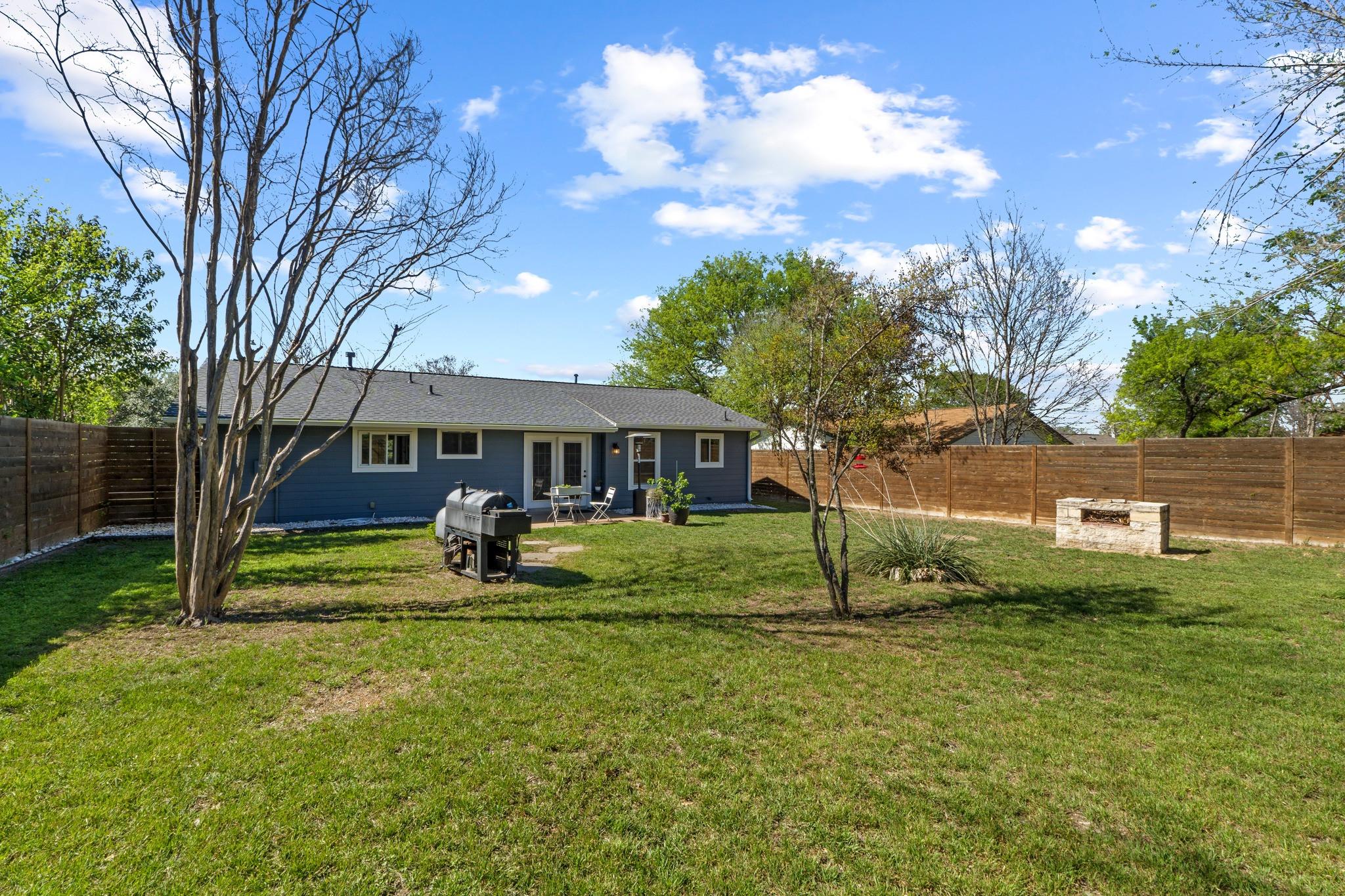 5811 Glenhollow PATH