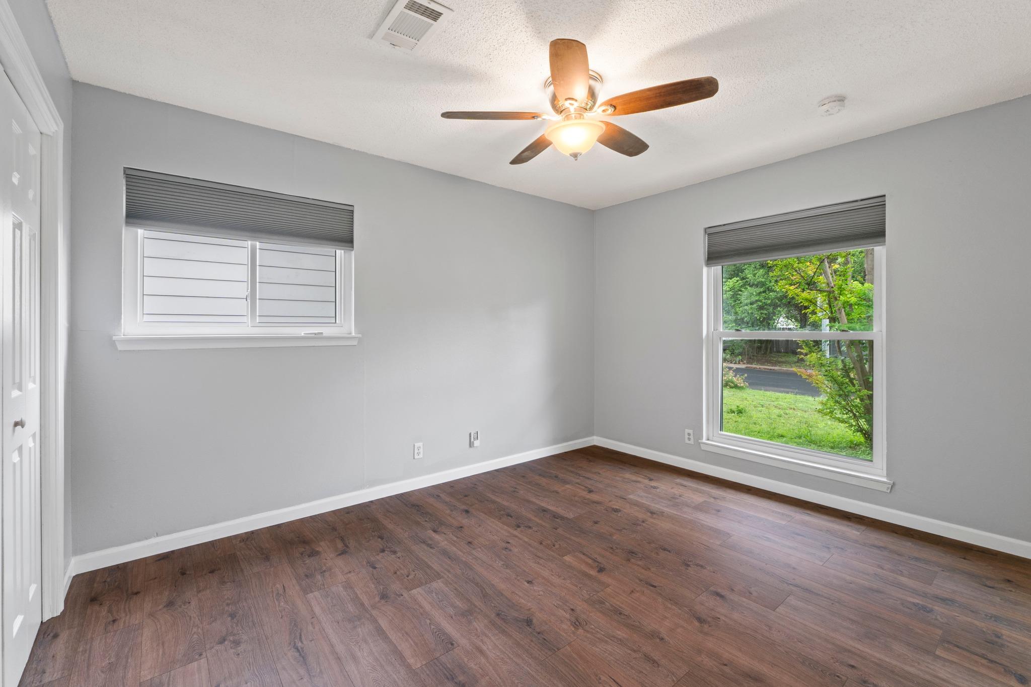 5811 Glenhollow PATH