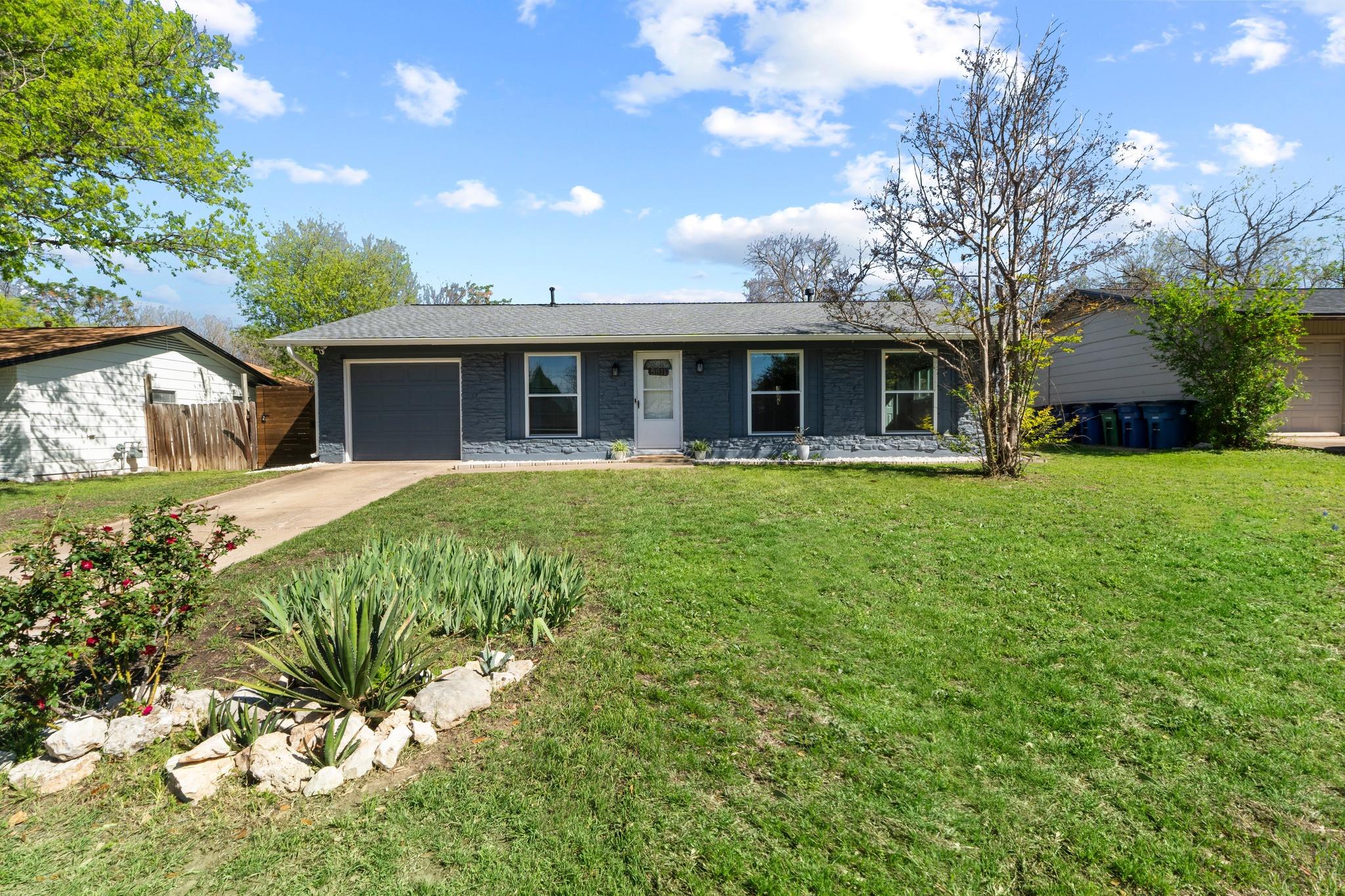 5811 Glenhollow PATH