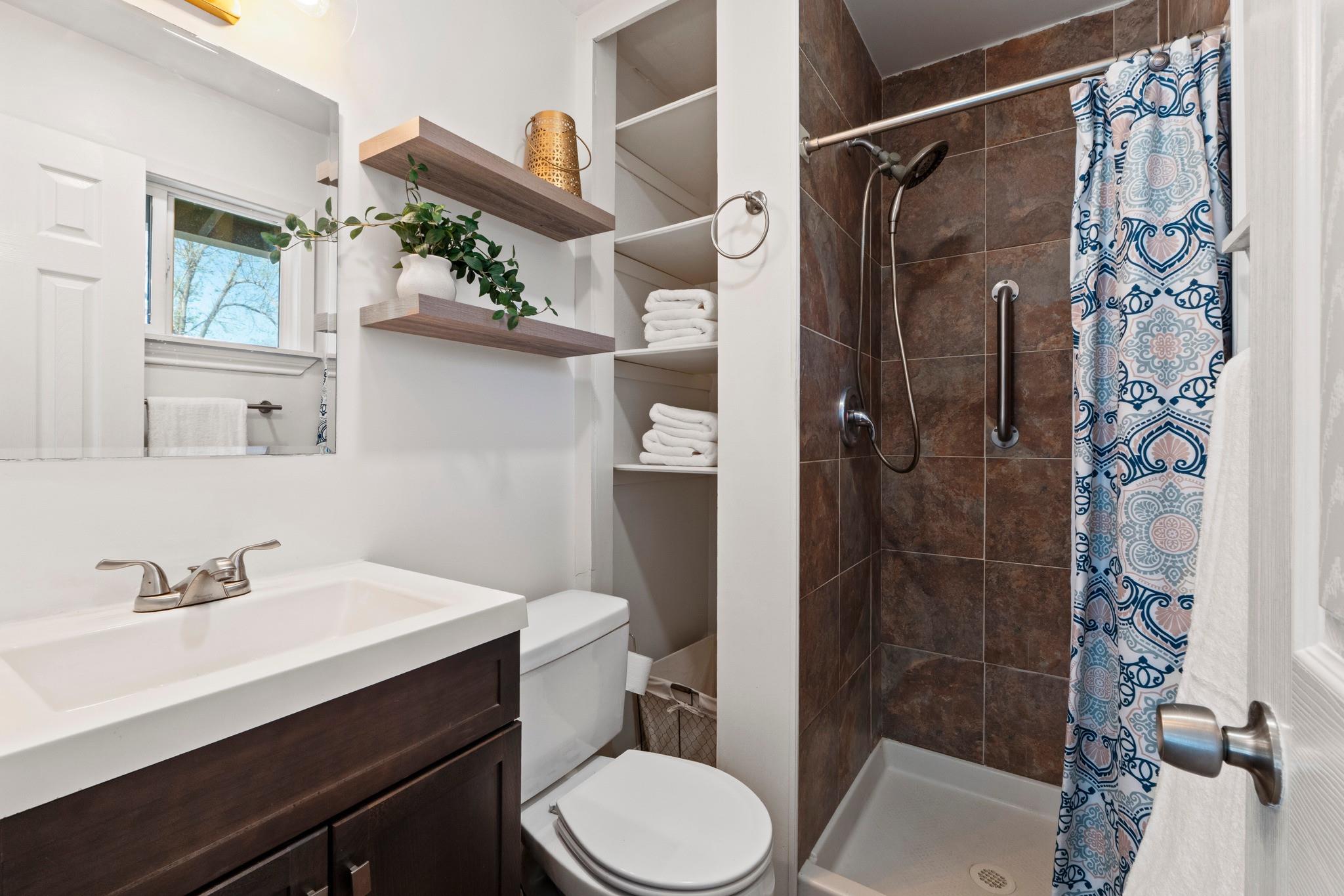 5811 Glenhollow PATH