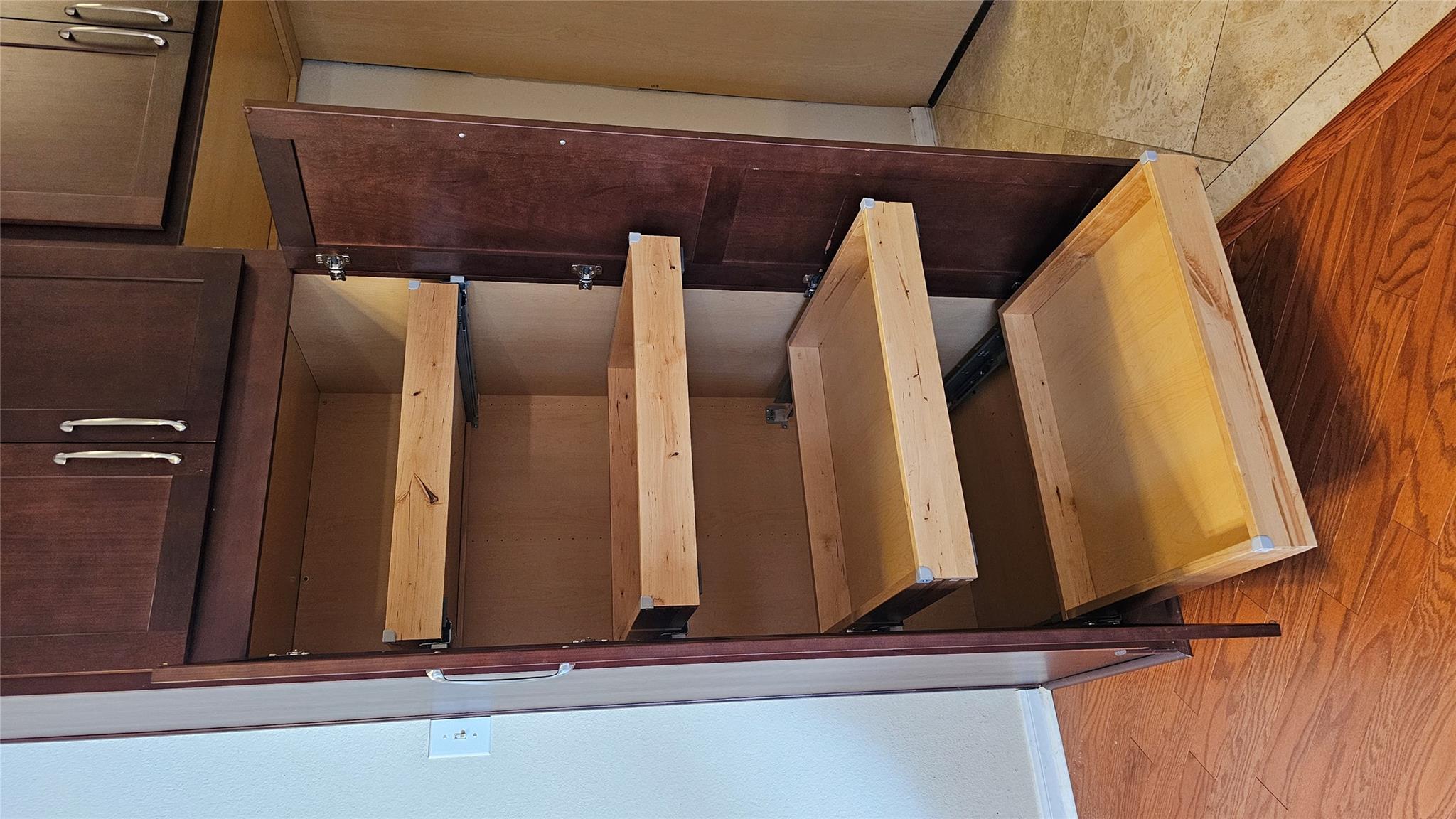 13506 Lamplight Village Ave