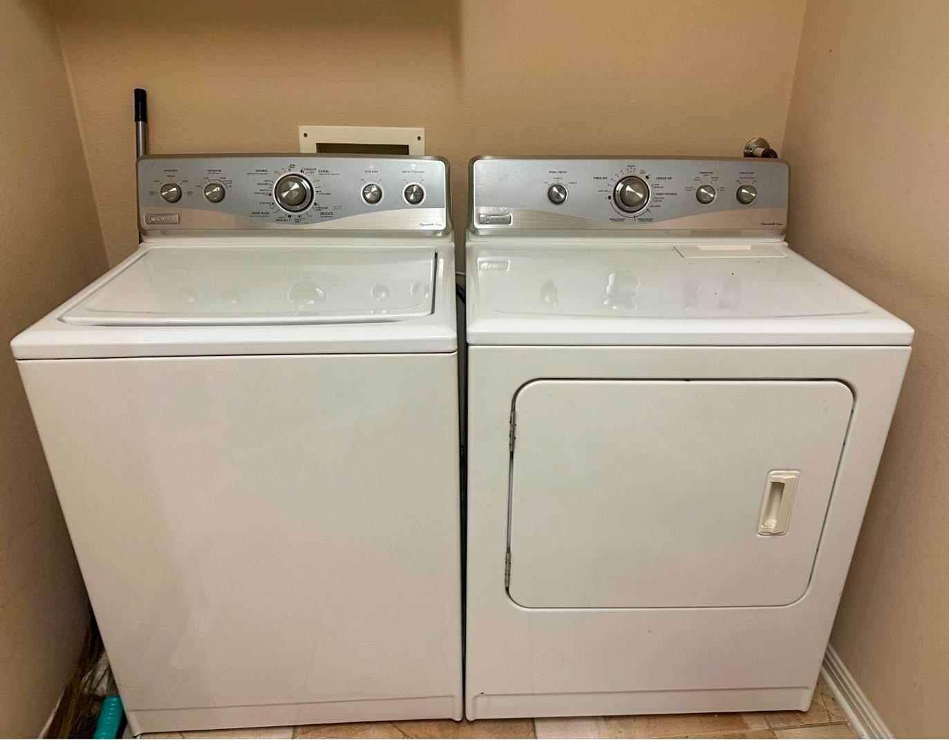 13506 Lamplight Village Ave