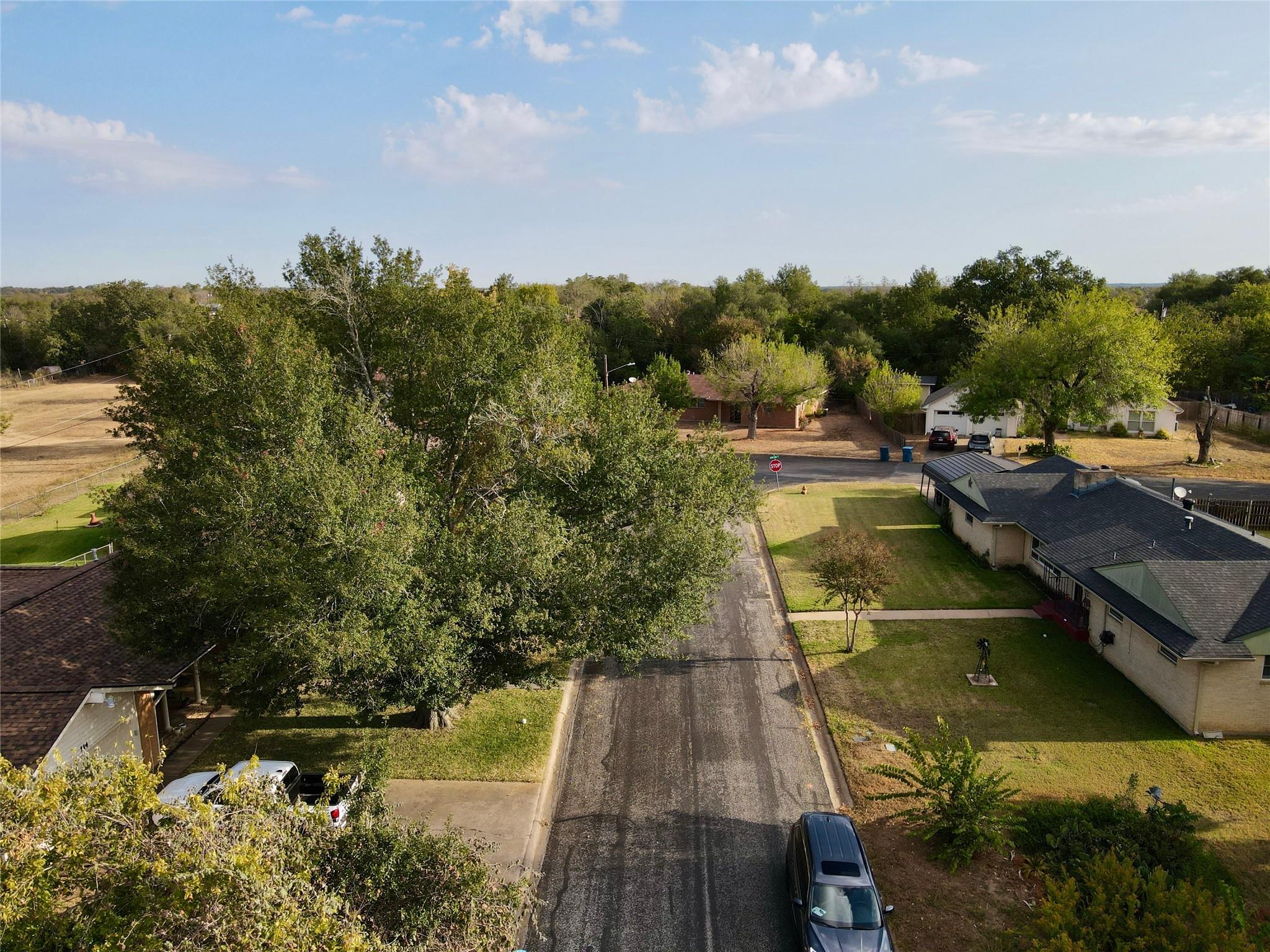 112 Plum DR