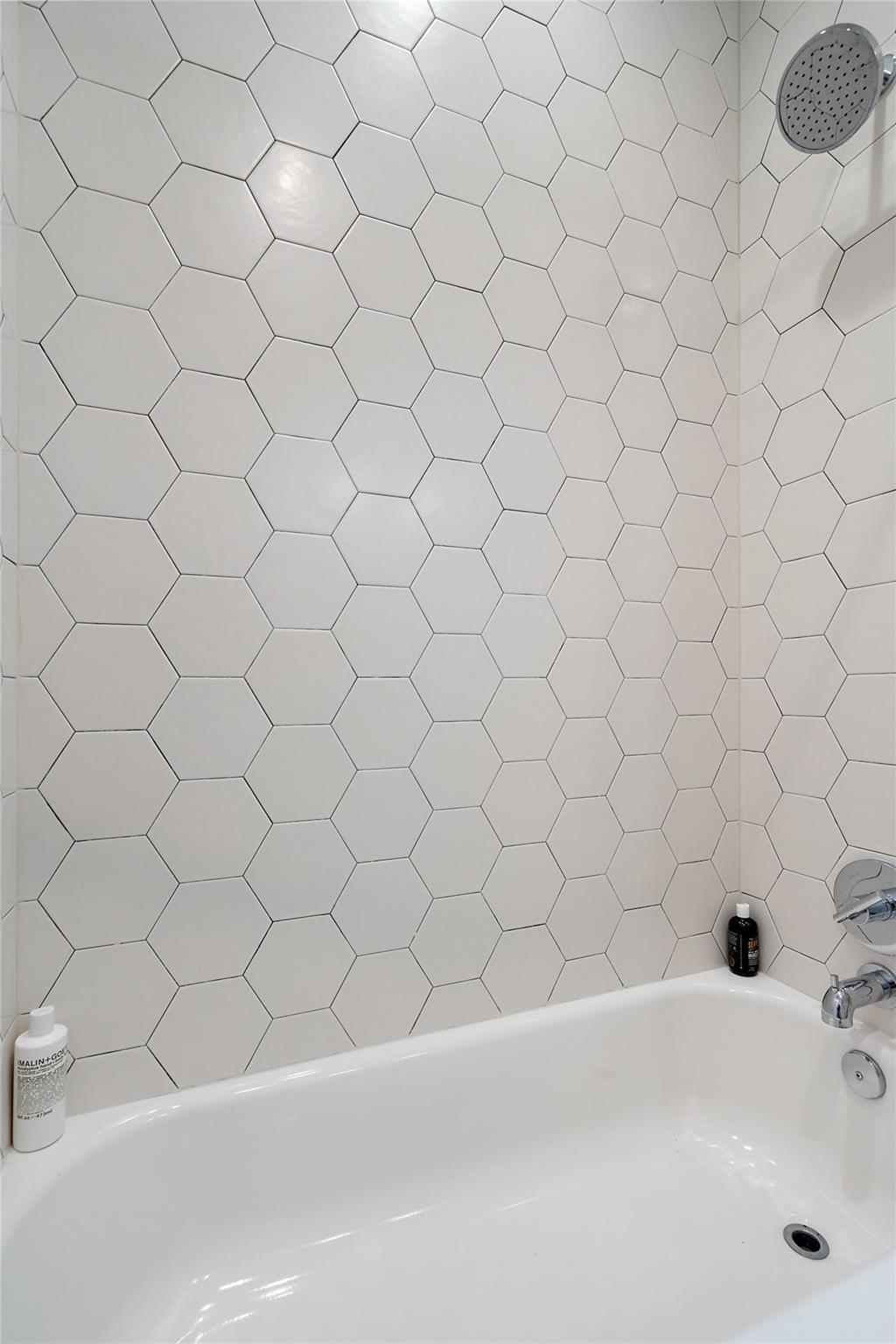 800 Embassy DR # 537