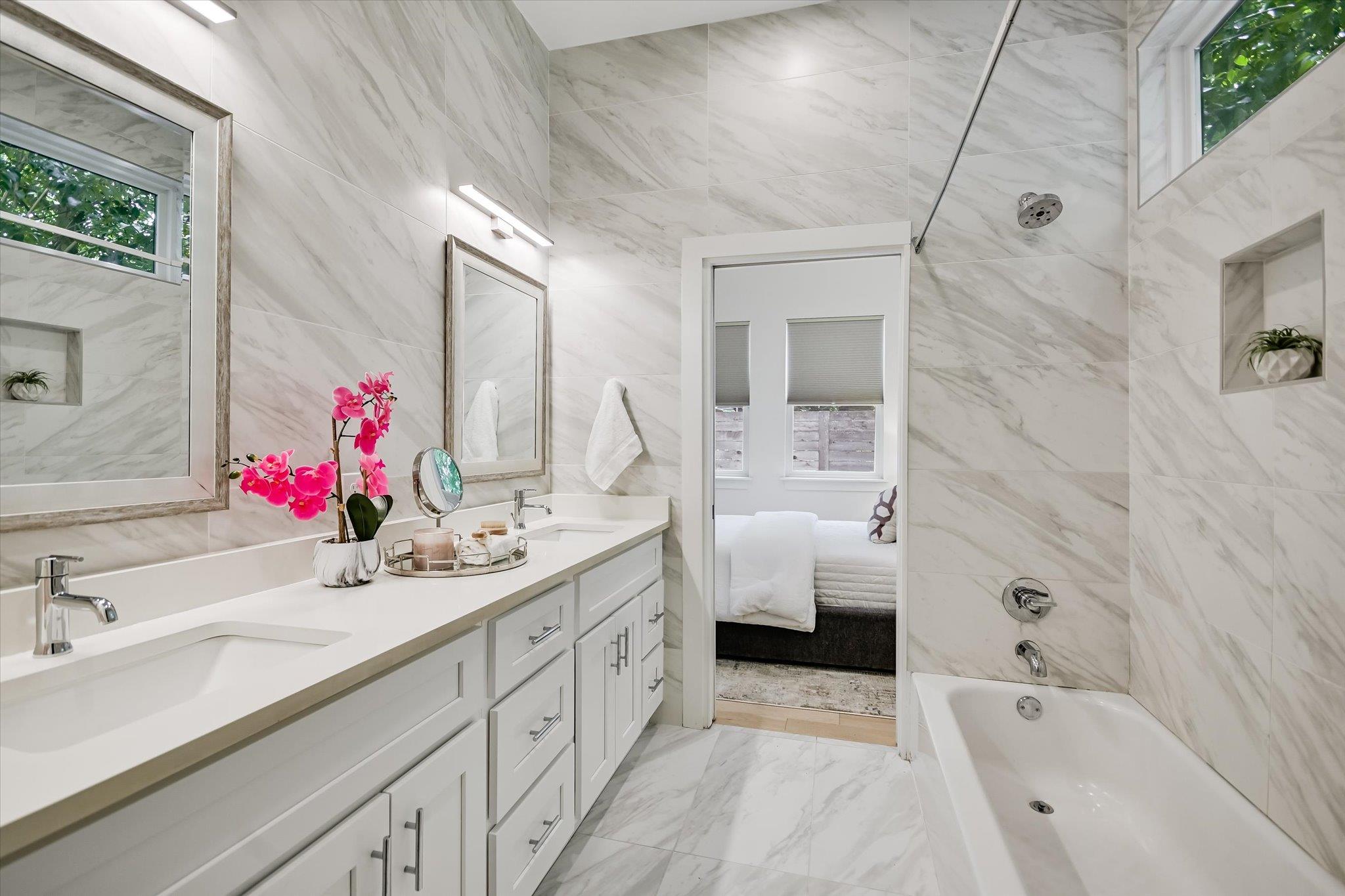 406 Franklin BLVD # 2