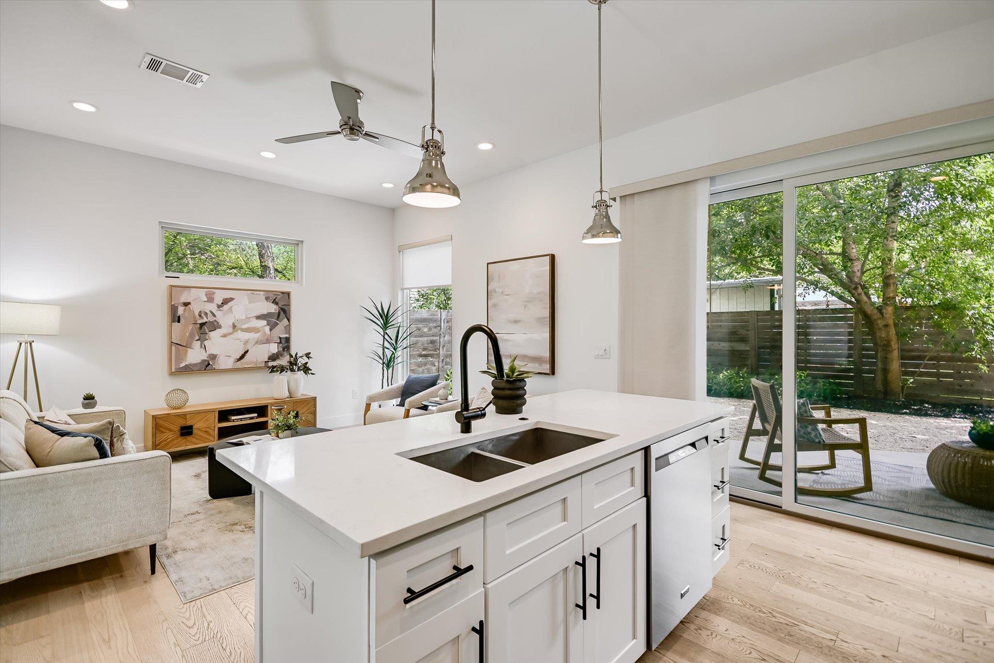 406 Franklin BLVD # 2