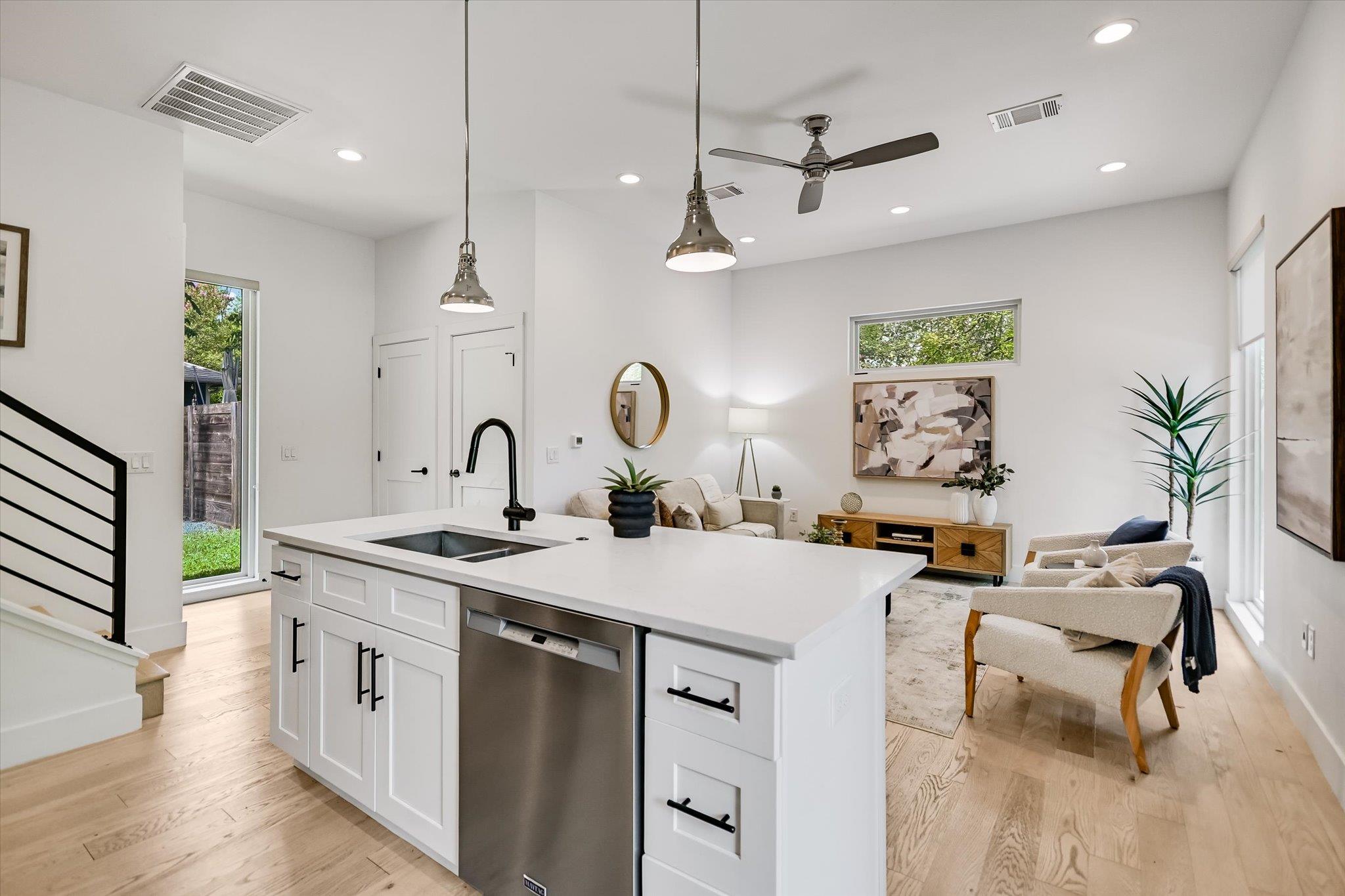 406 Franklin BLVD # 2