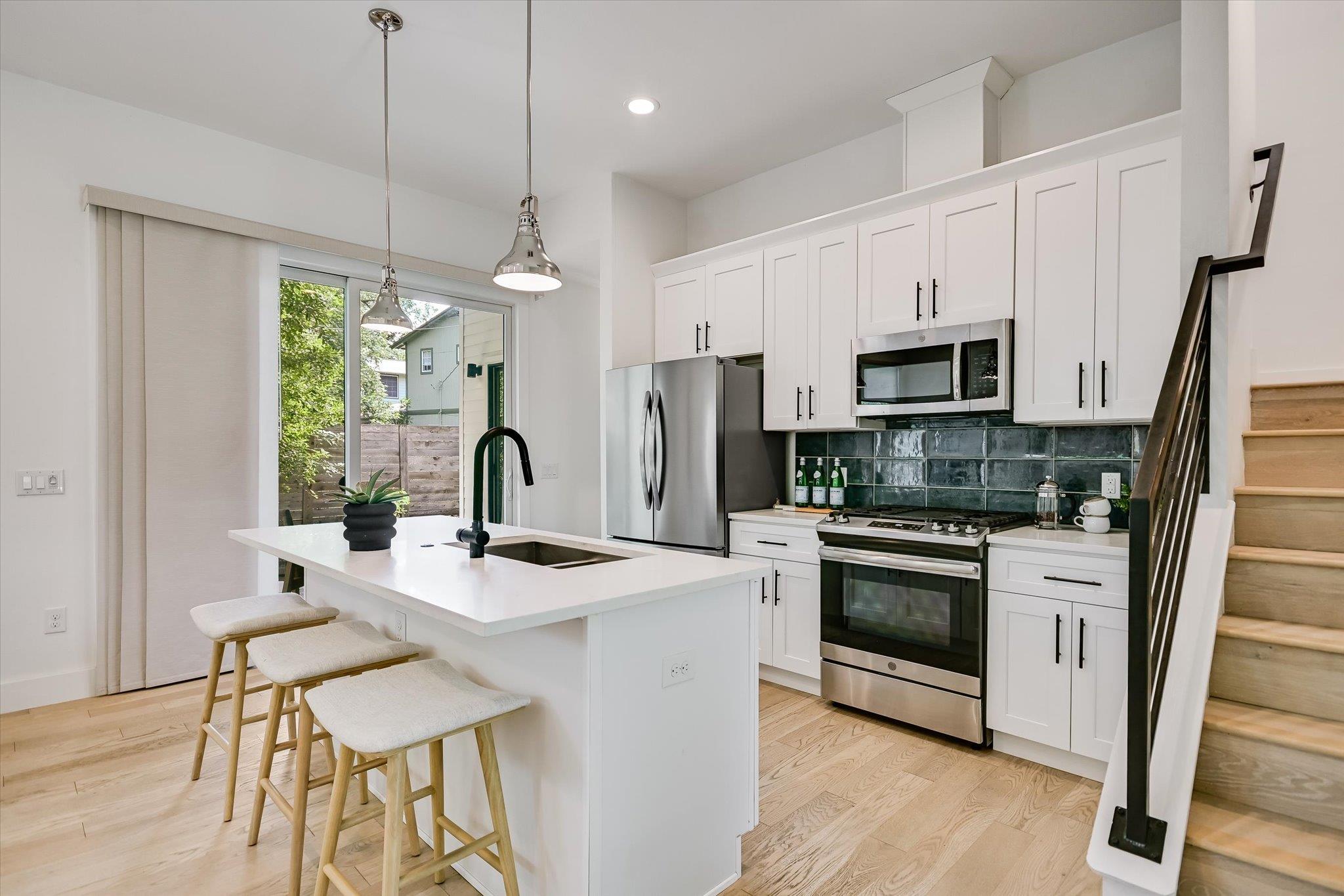 406 Franklin BLVD # 2