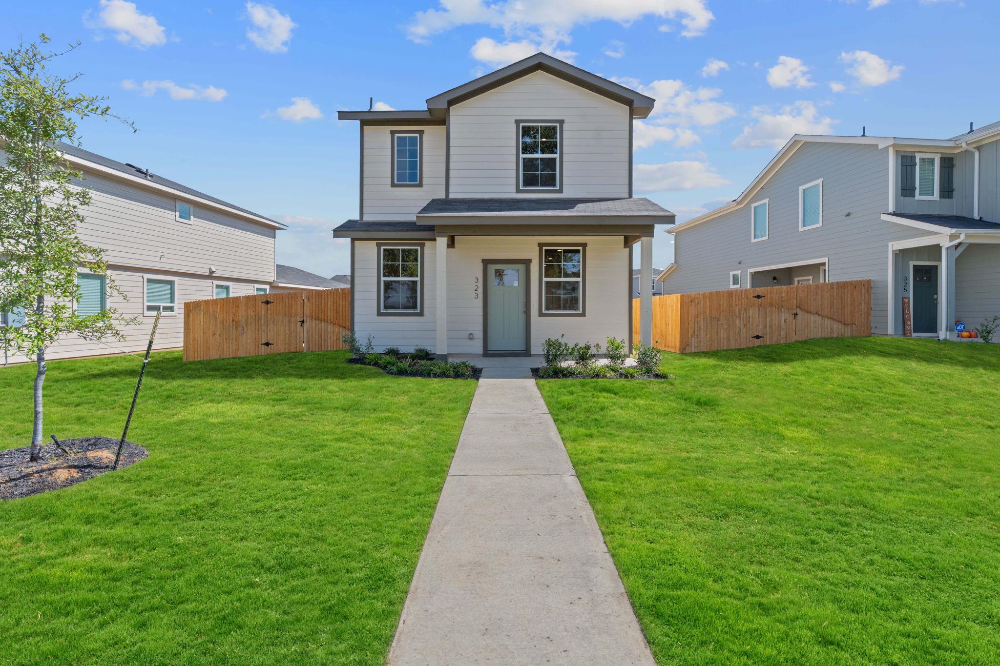 323 Puerto Plata Ave, Bastrop