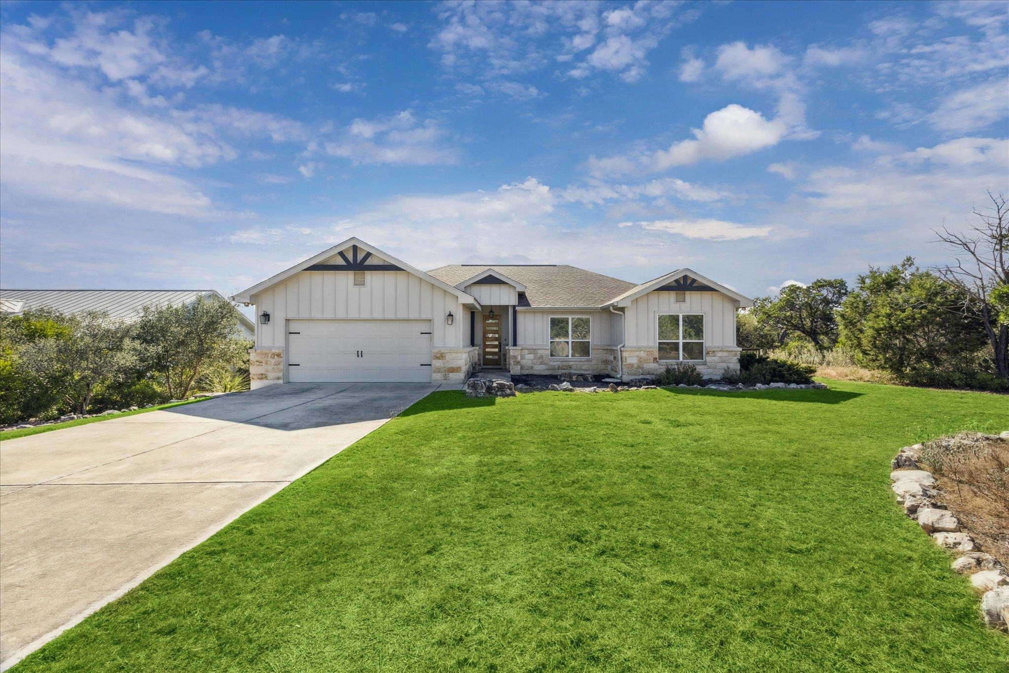 2902 Summit DR, New Braunfels