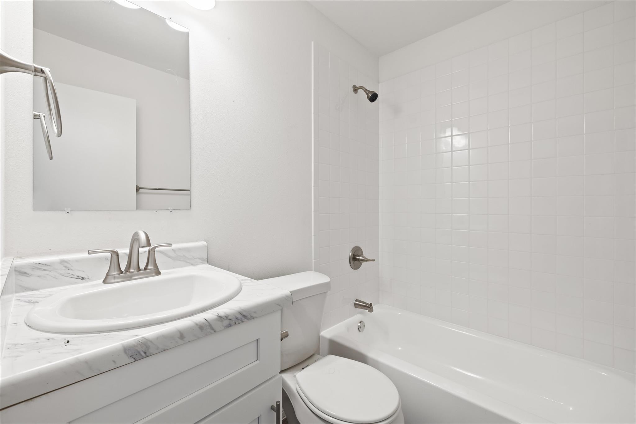 9903 Roxanna DR # A, Austin Unit: A