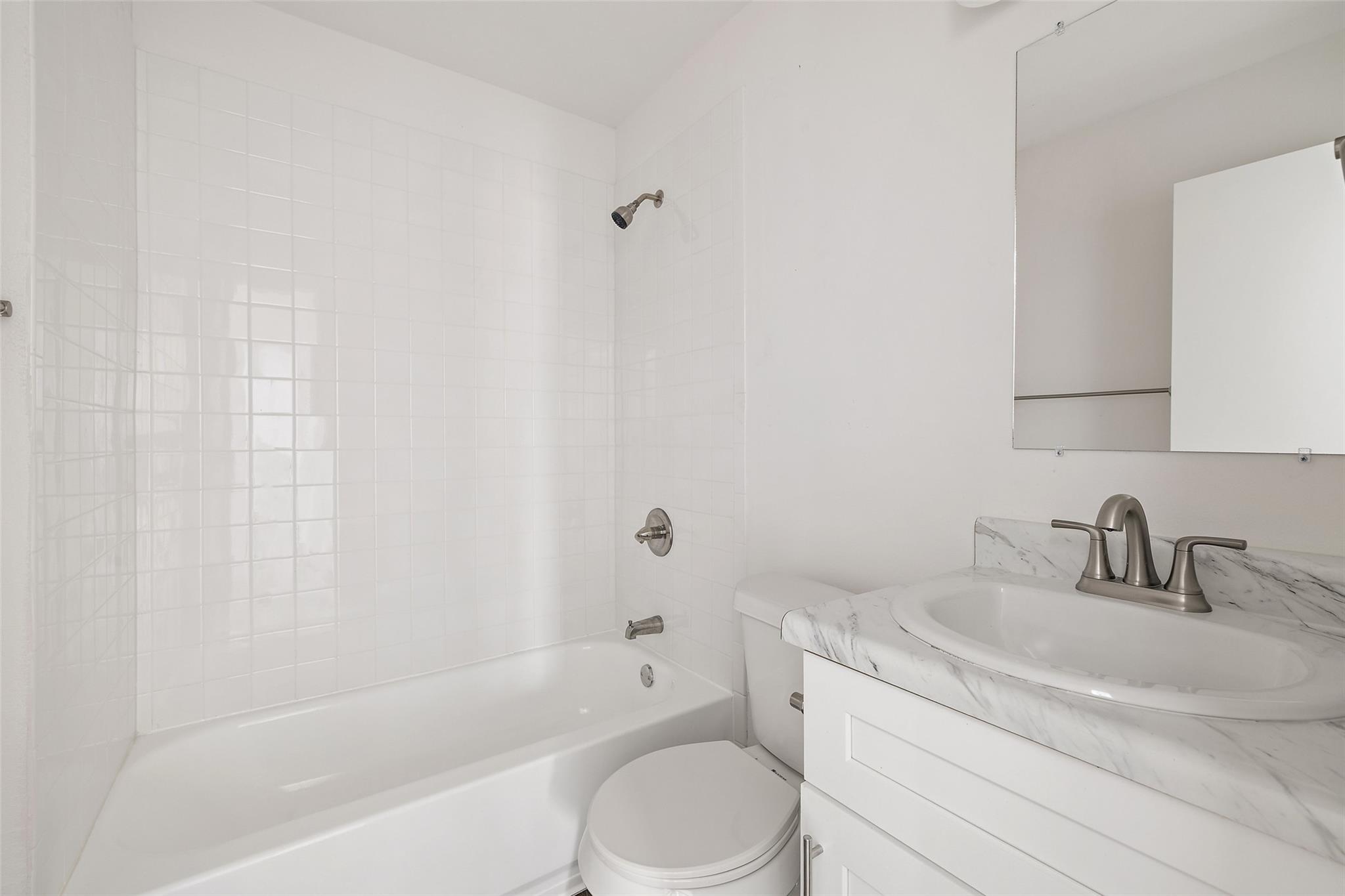 9903 Roxanna DR # A, Austin Unit: A