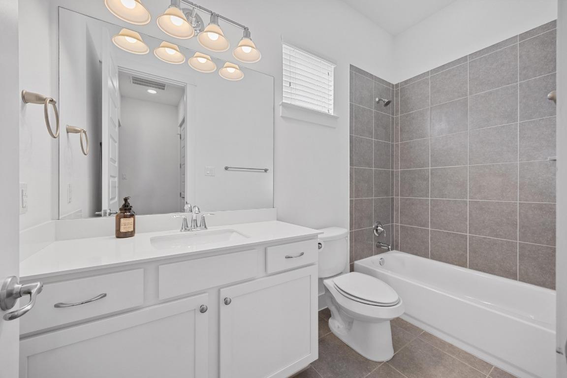 13701 Ronald Reagan BLVD # 106