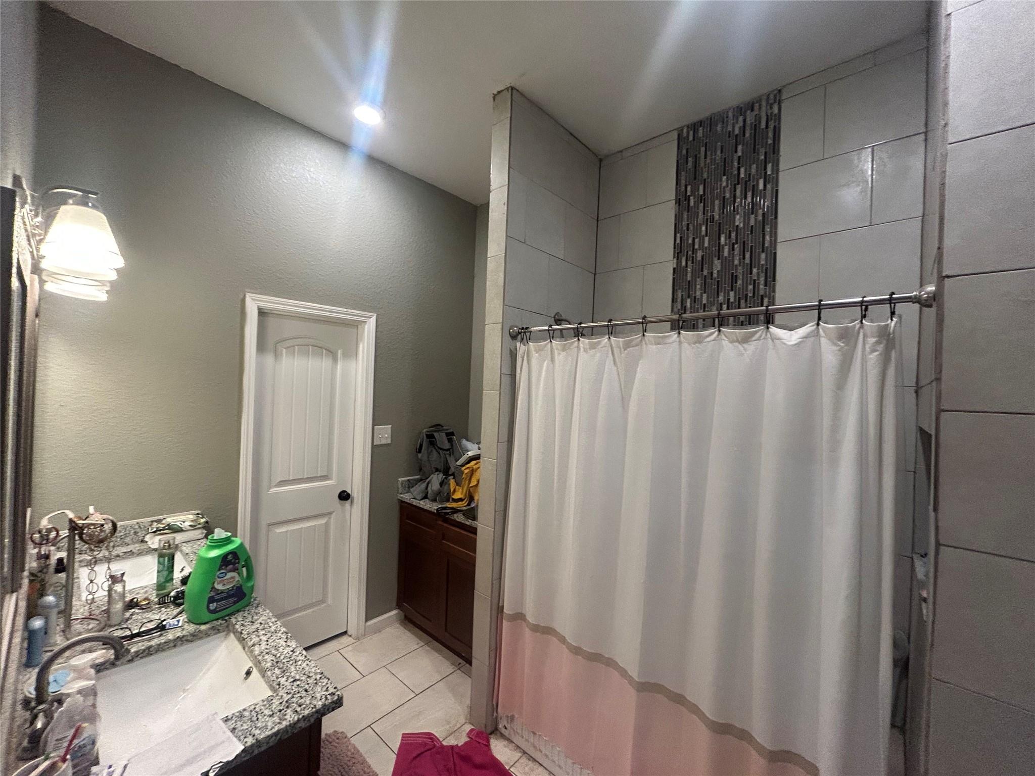 3907 Waterwood Pass DR