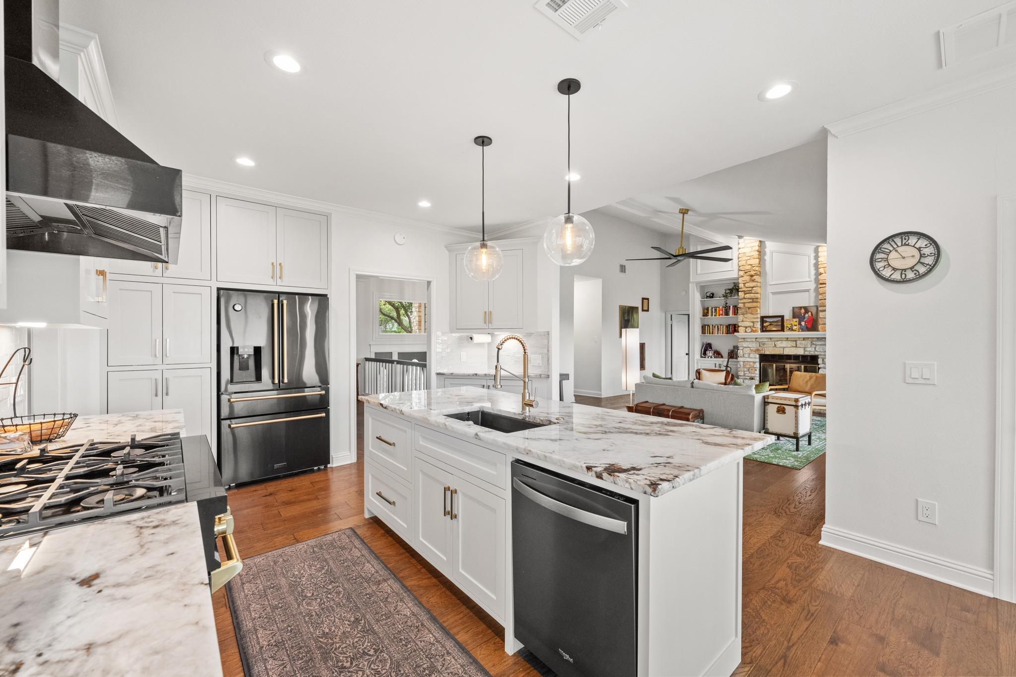 1528 Ben Crenshaw WAY