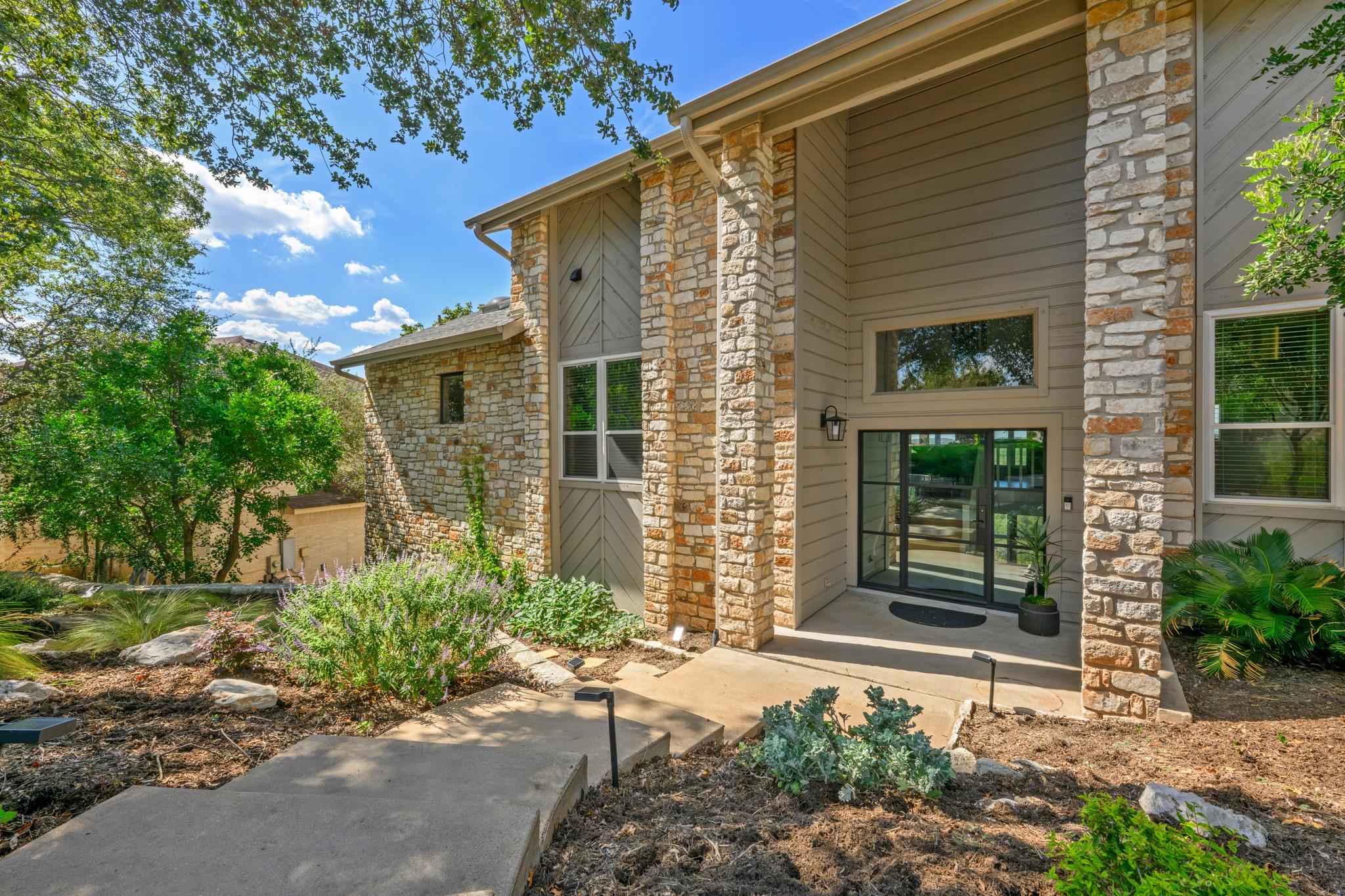 1528 Ben Crenshaw WAY