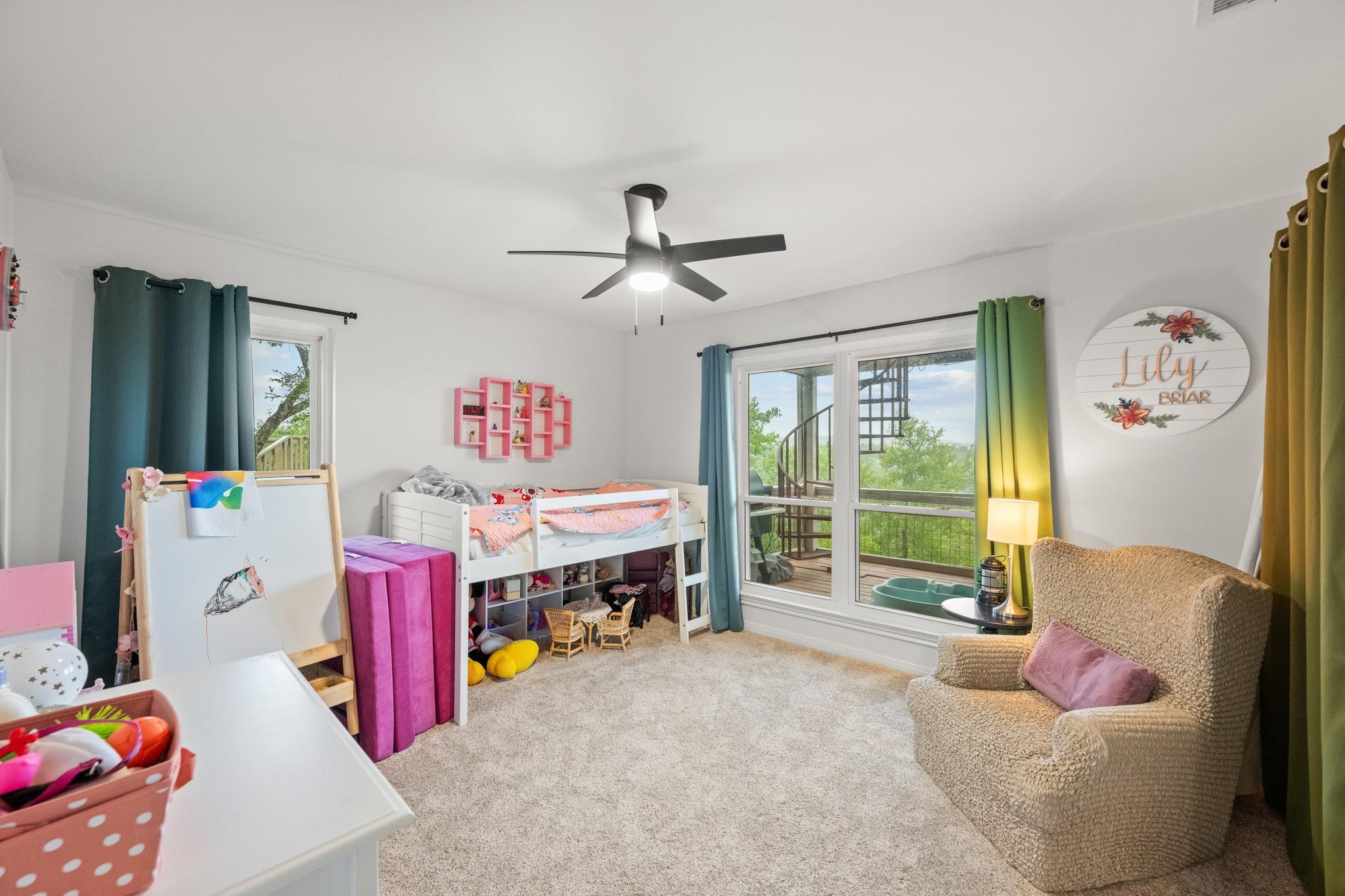 1528 Ben Crenshaw WAY