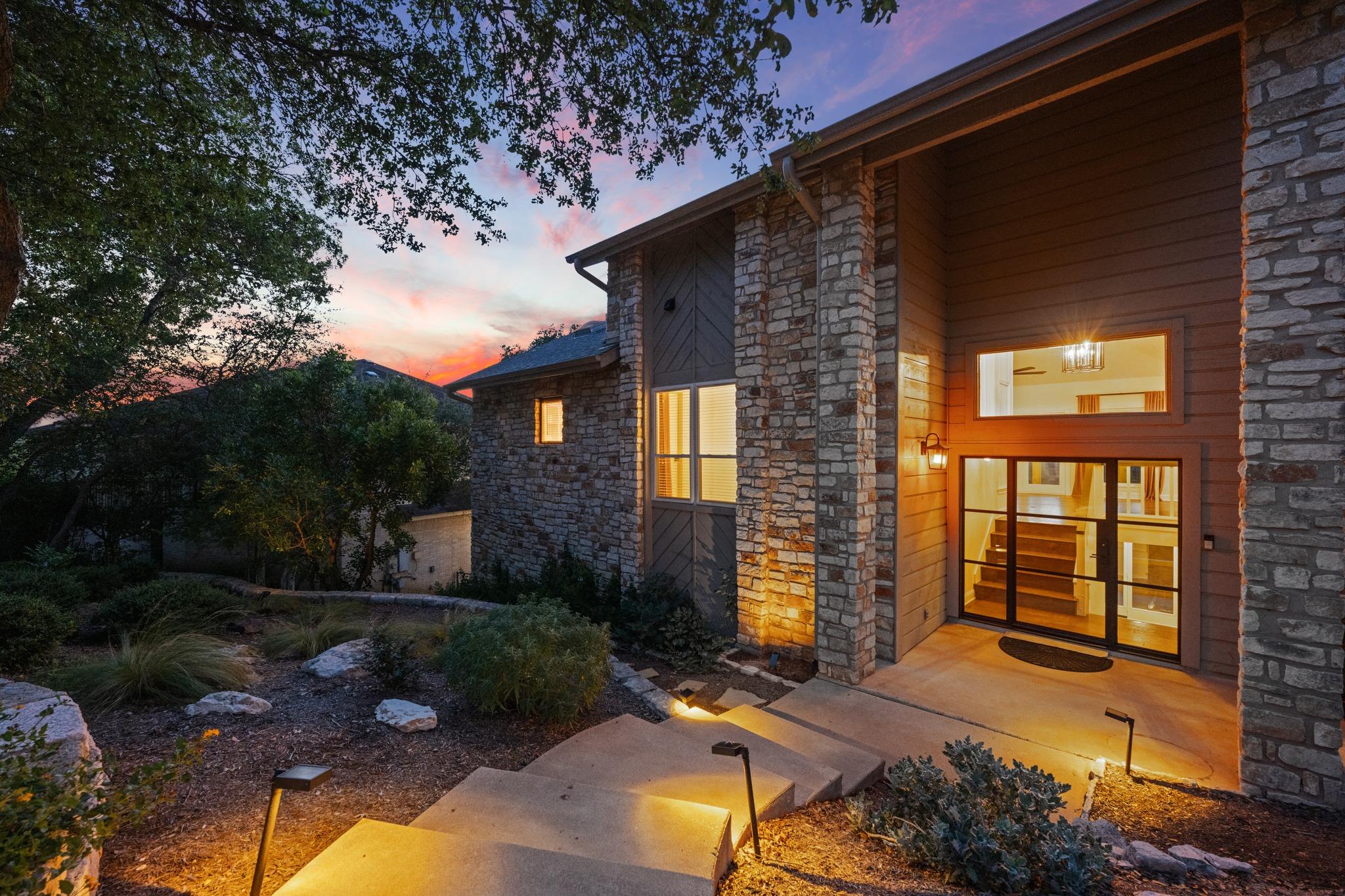 1528 Ben Crenshaw WAY