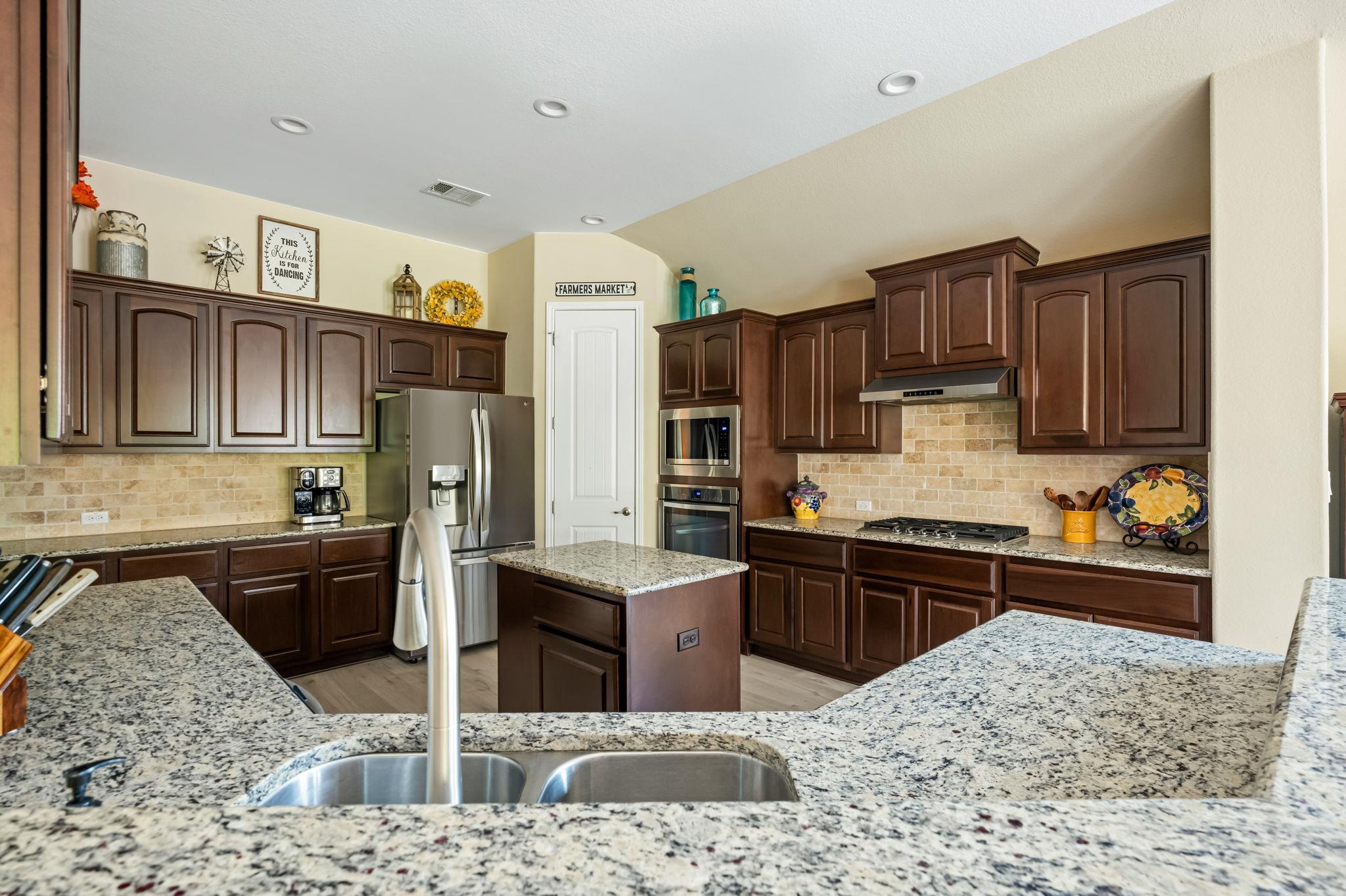 287 Stone River DR