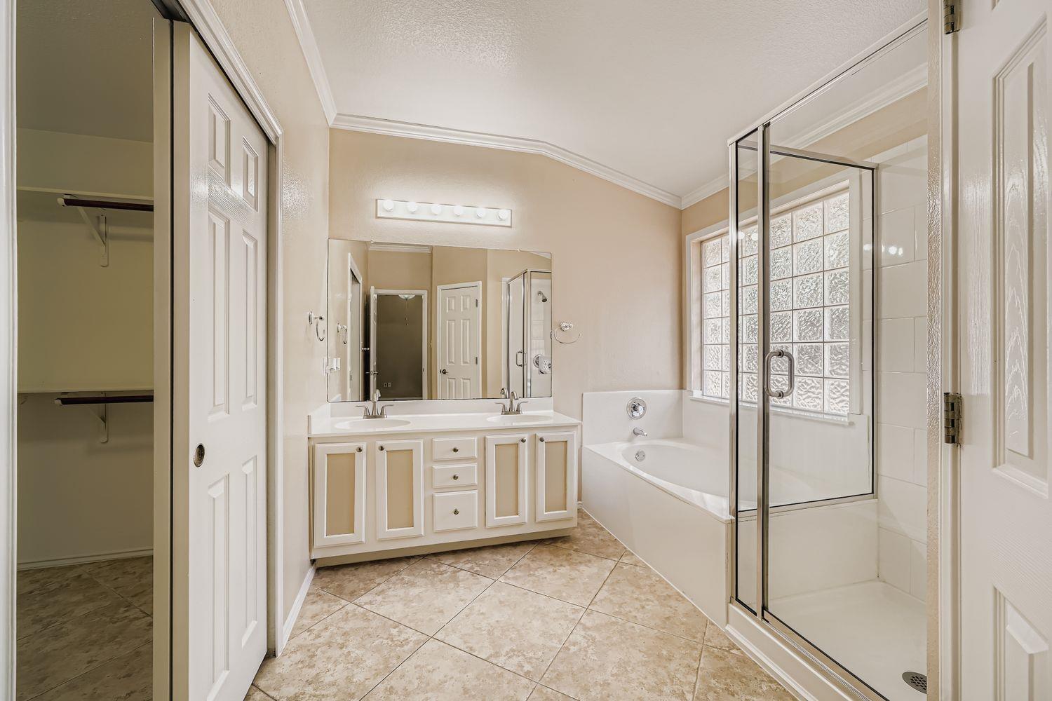 1301 Coral Cay LN, Round Rock