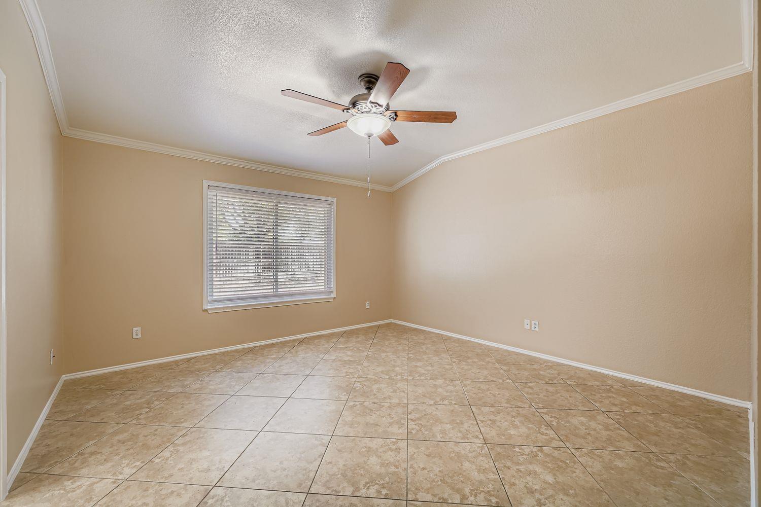 1301 Coral Cay LN, Round Rock