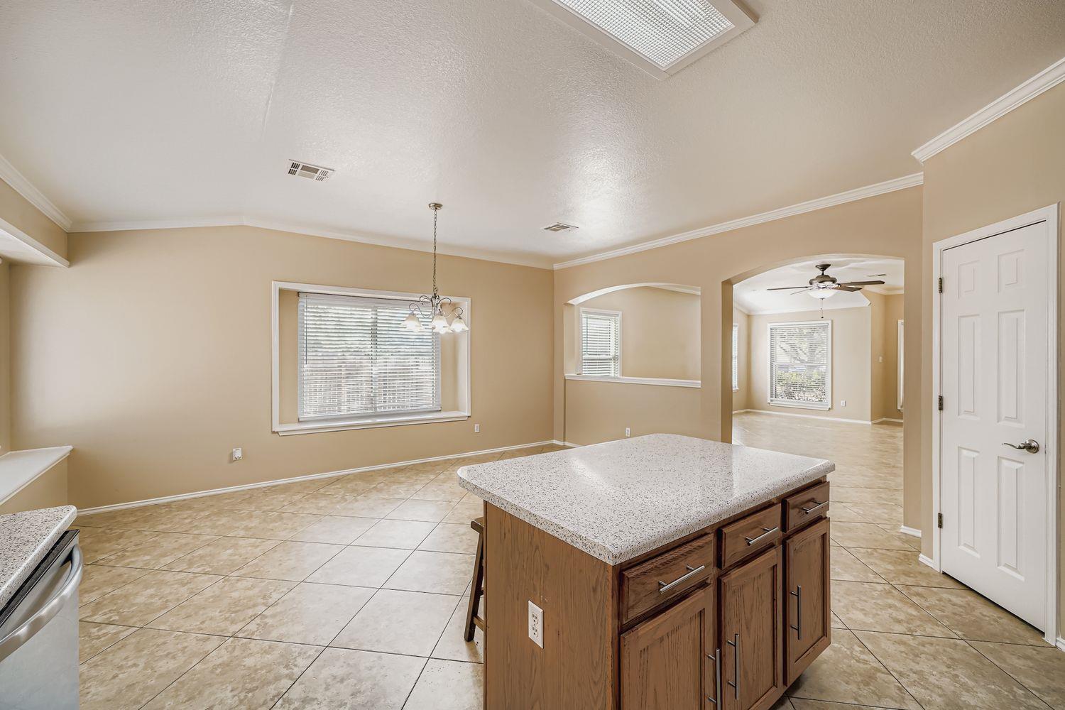 1301 Coral Cay LN, Round Rock