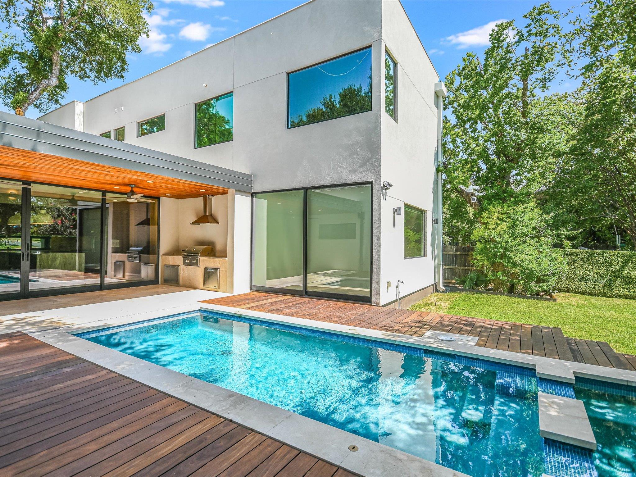 1601 Barn Swallow DR