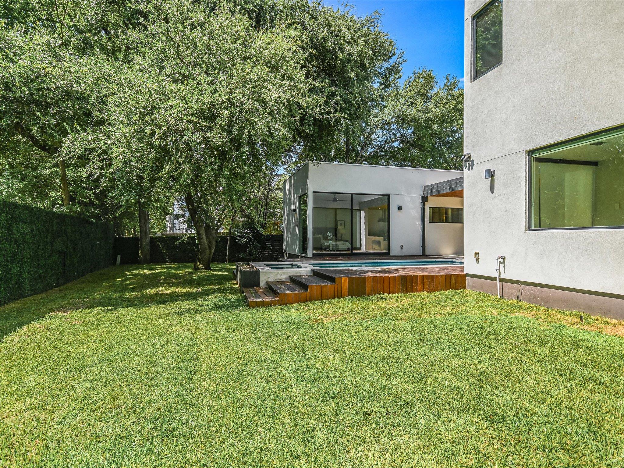 1601 Barn Swallow DR