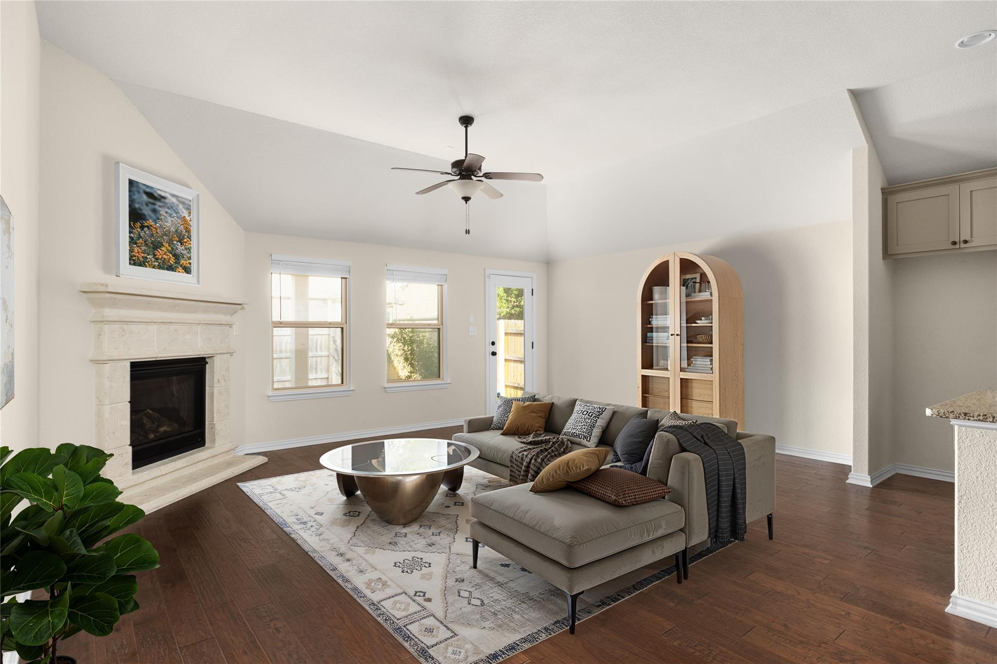 4131 Van Ness Ave