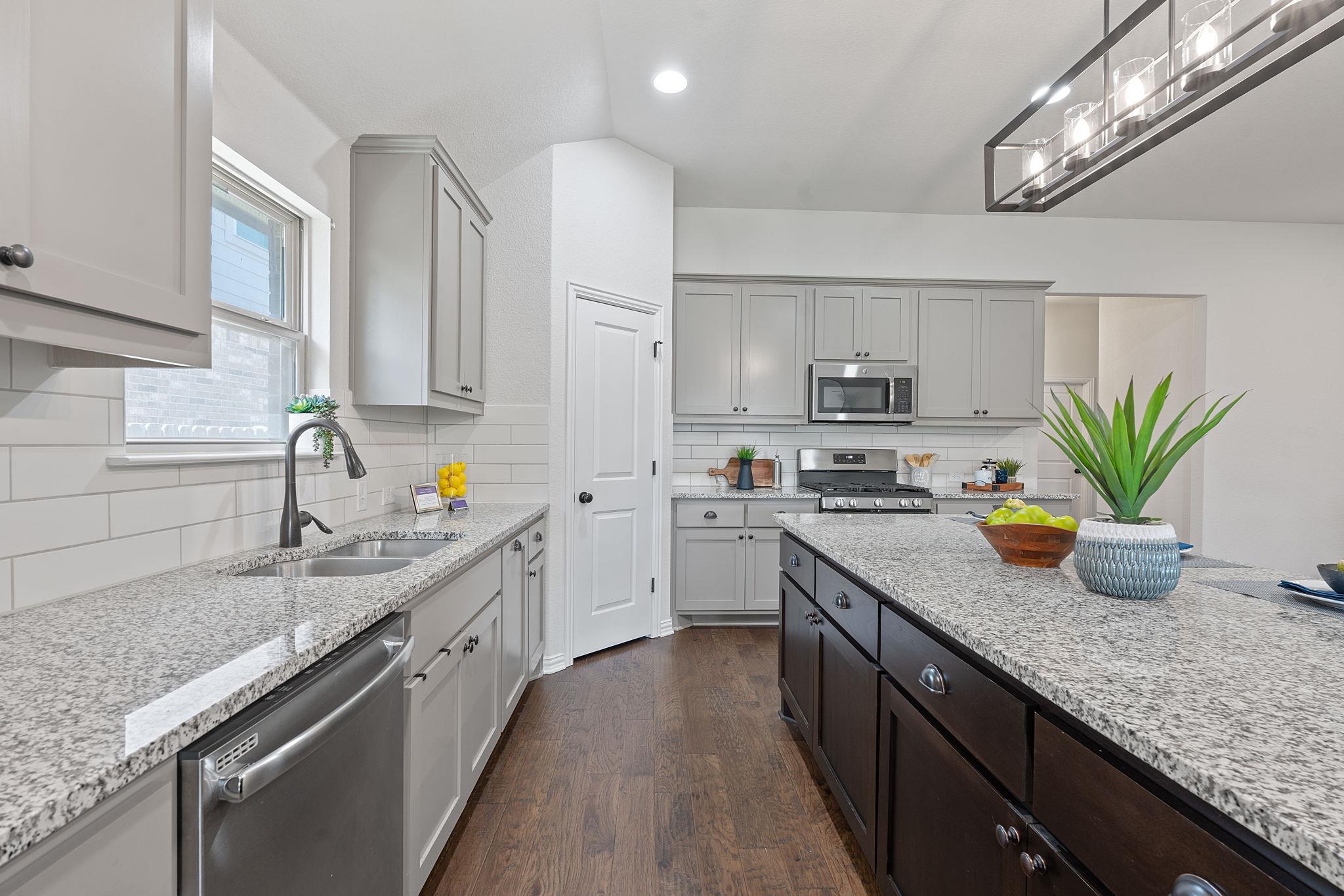 4131 Van Ness Ave