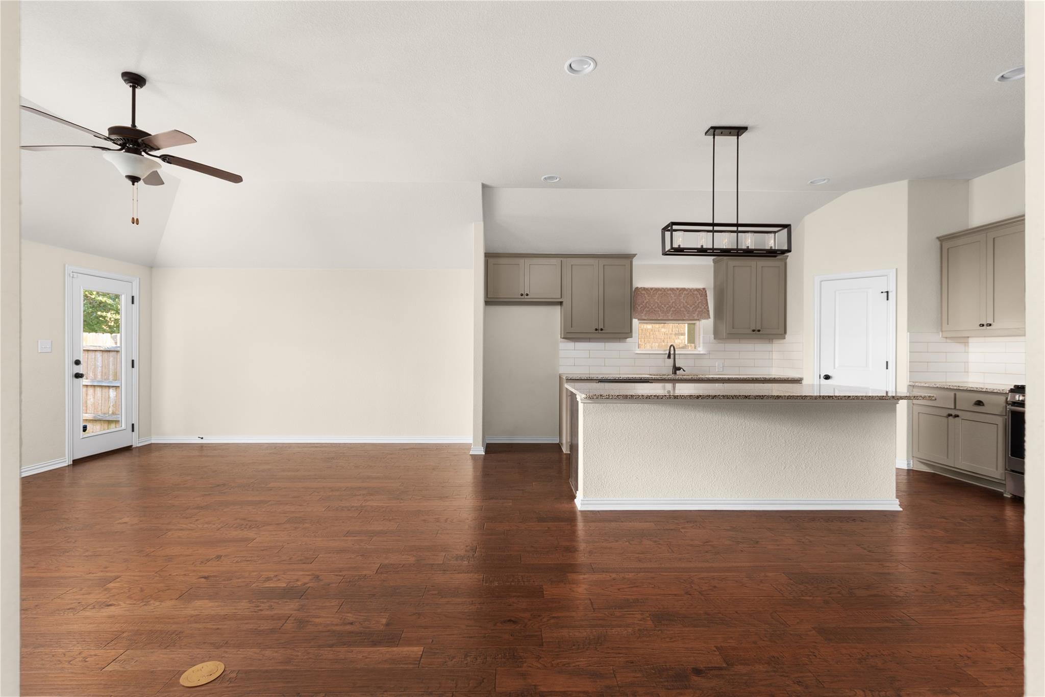 4131 Van Ness Ave