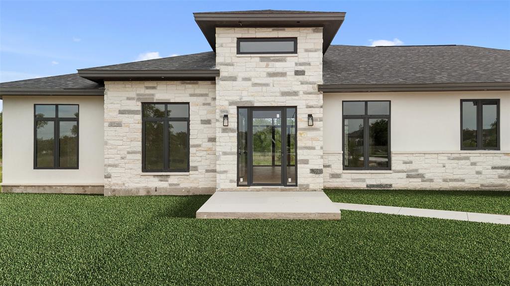 333 Spicewood Trails DR