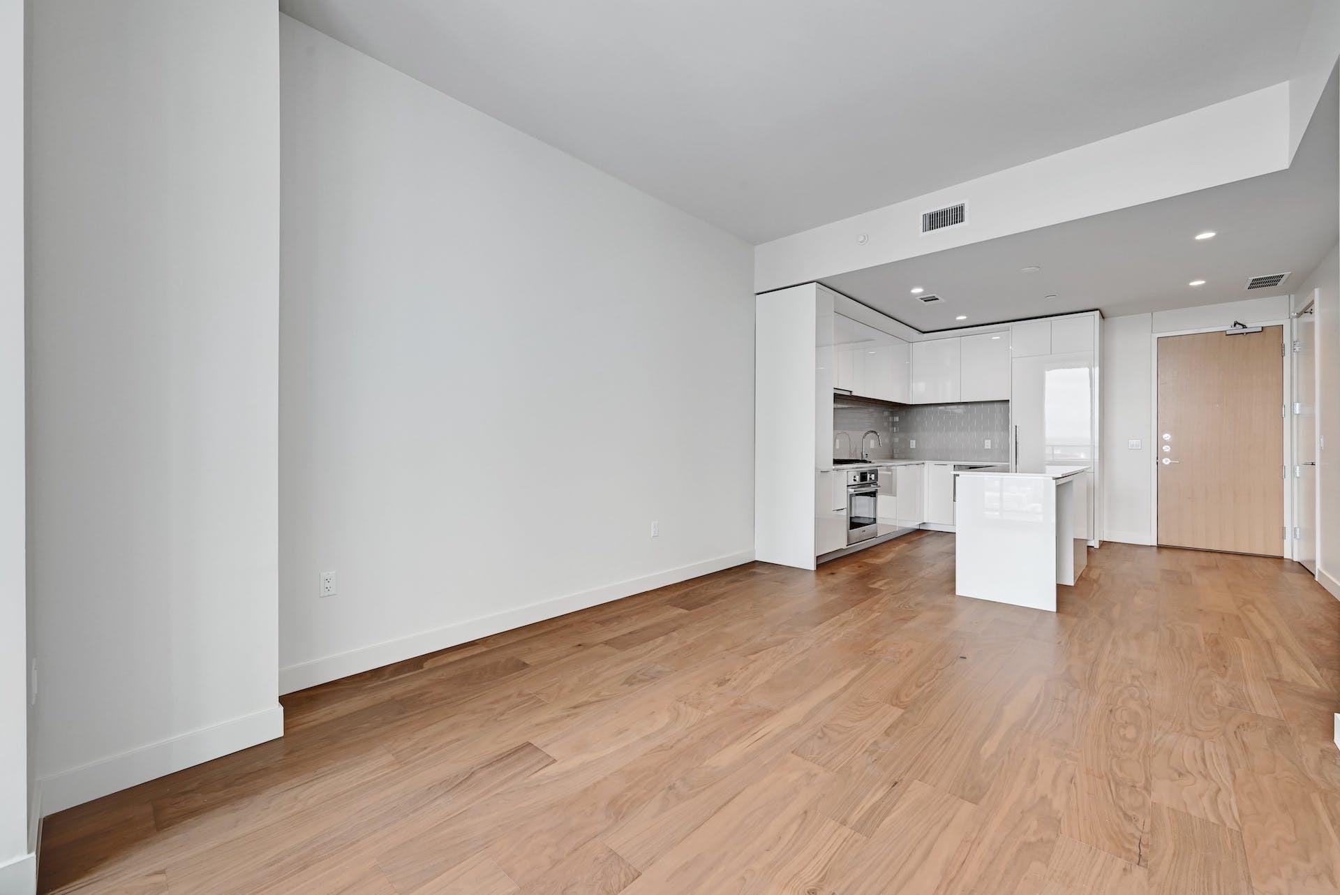 44 East Ave # 2204