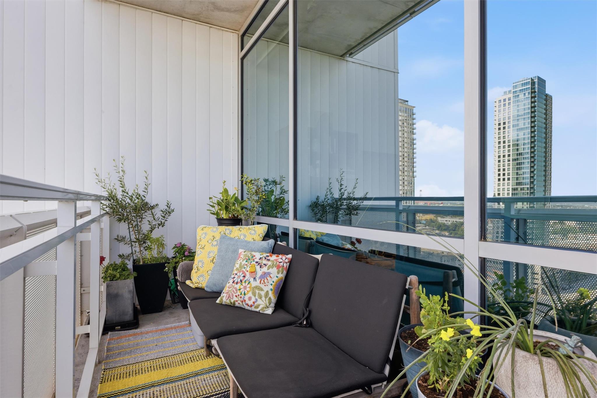 222 West Ave # 1808