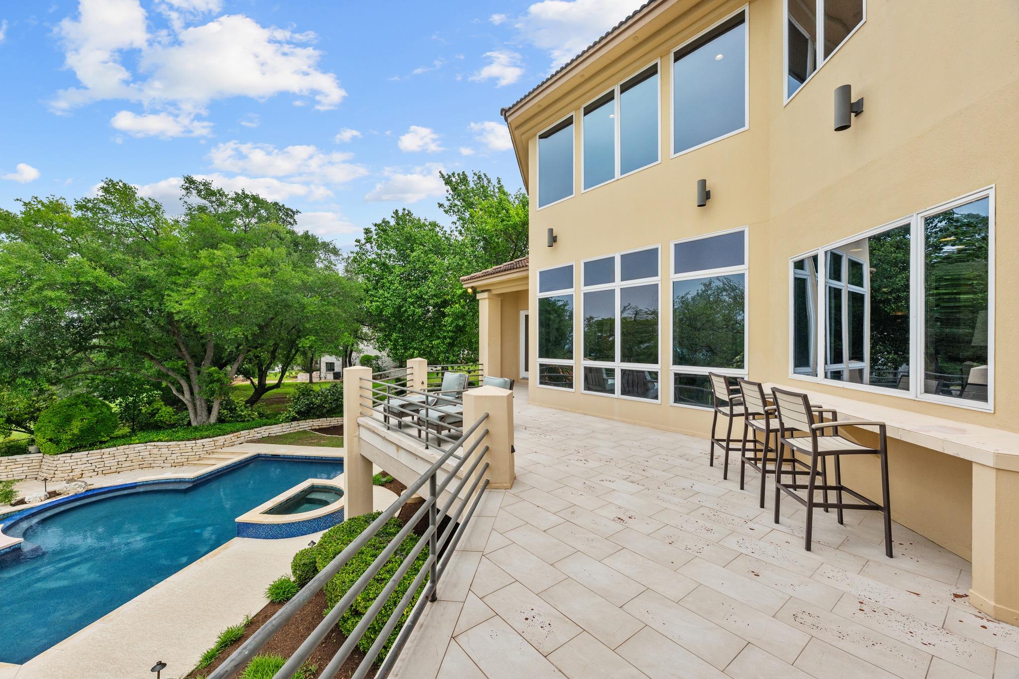 15903 Soleil CT