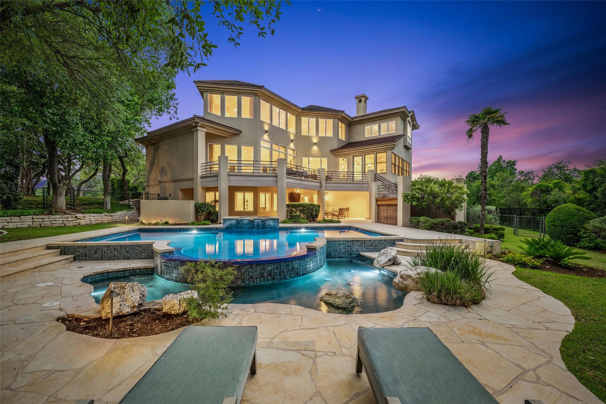 15903 Soleil CT