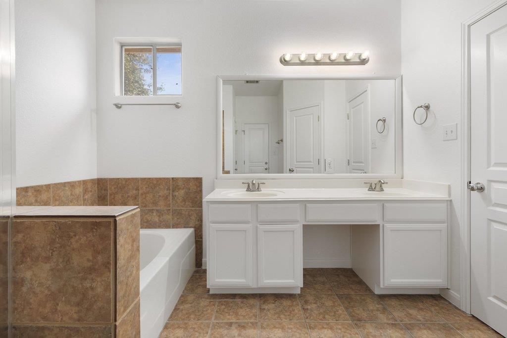 4620 W William Cannon DR # 4