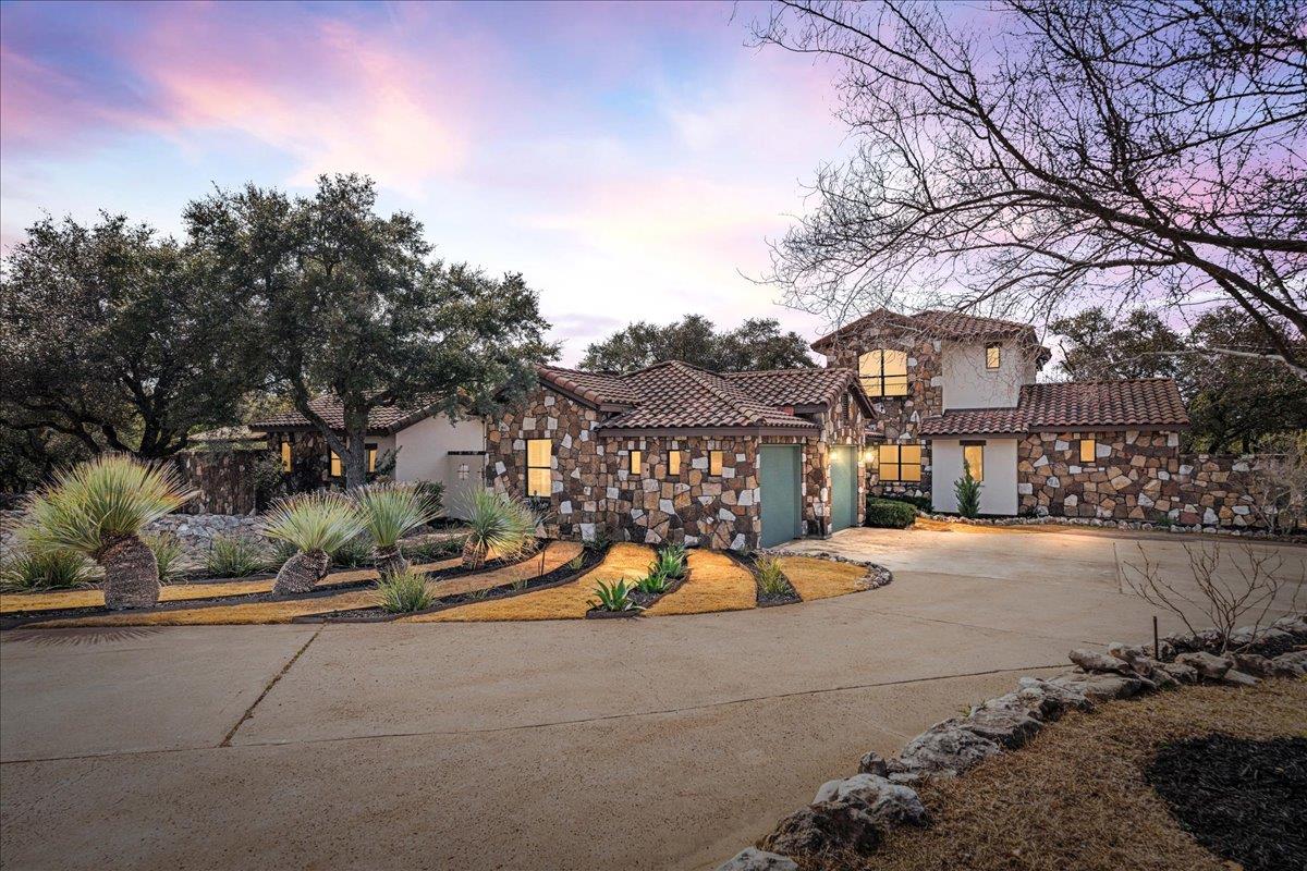 2808 & 2804 Fall Creek Estates DR