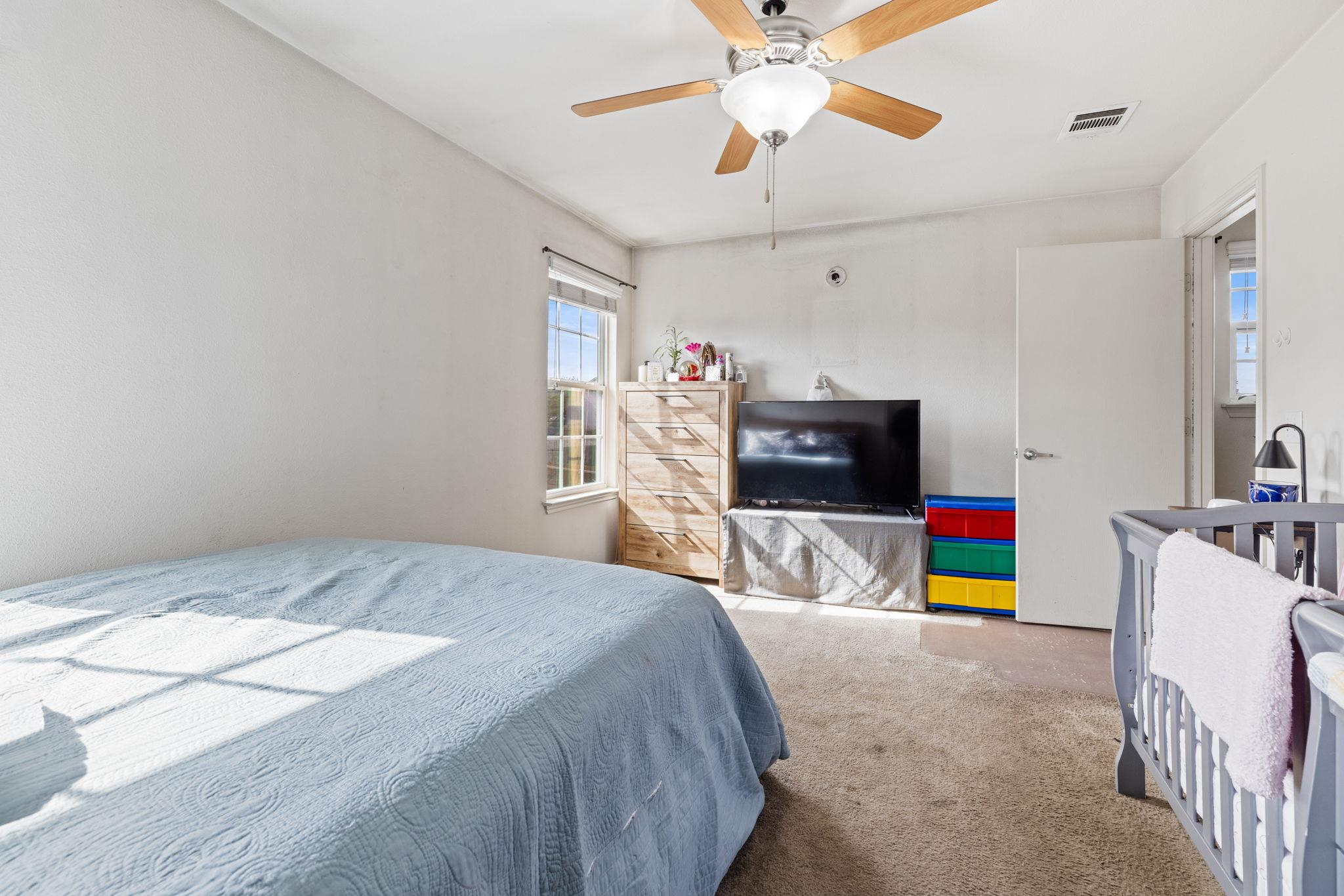 18813 Golden Eagle WAY