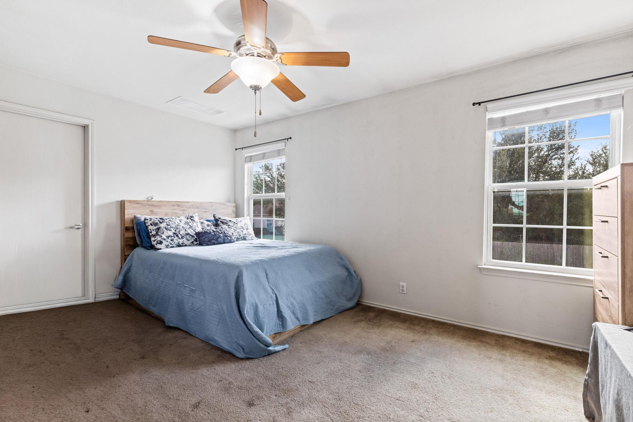 18813 Golden Eagle WAY