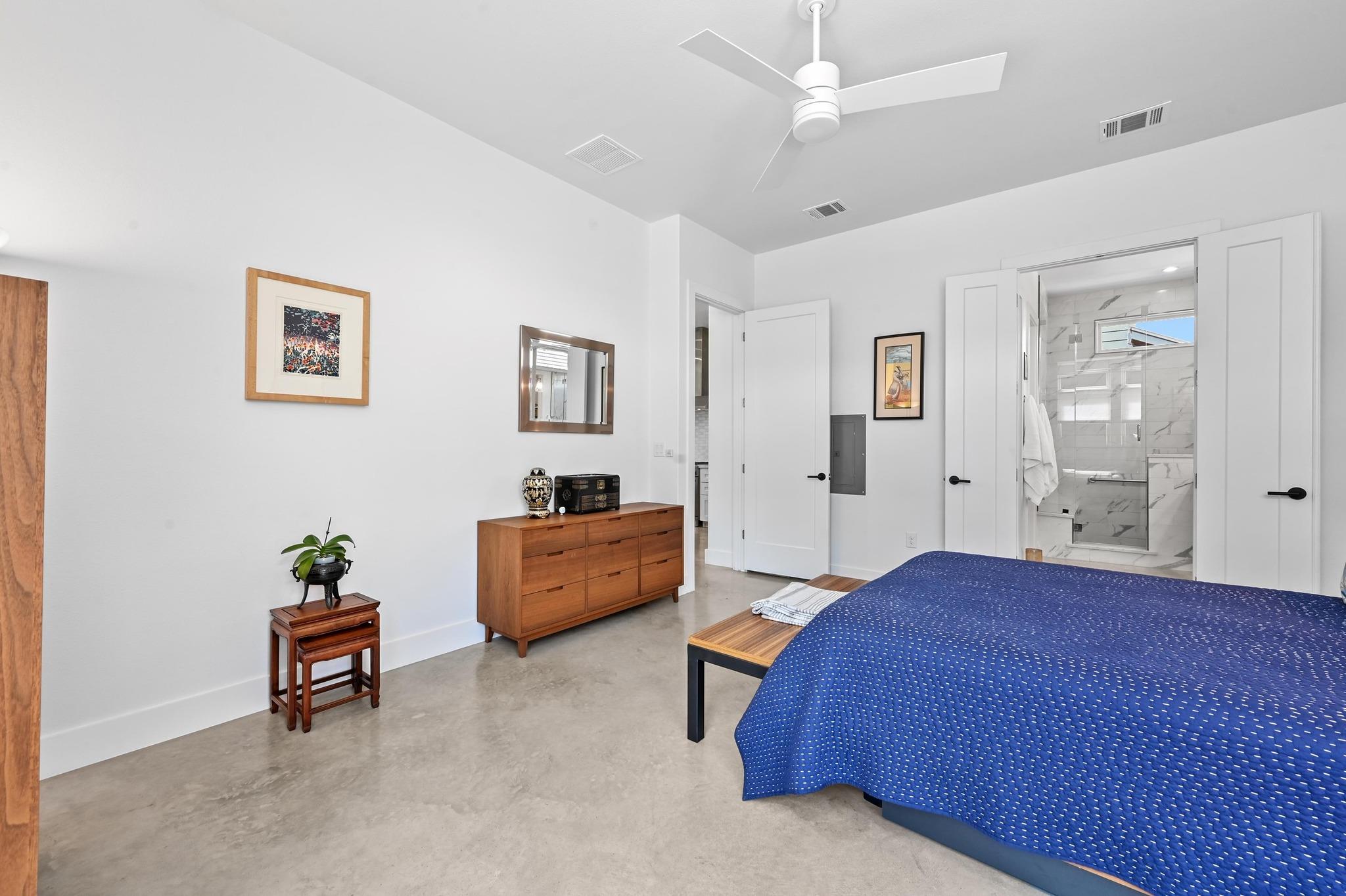 2107 Greenwood Ave # B