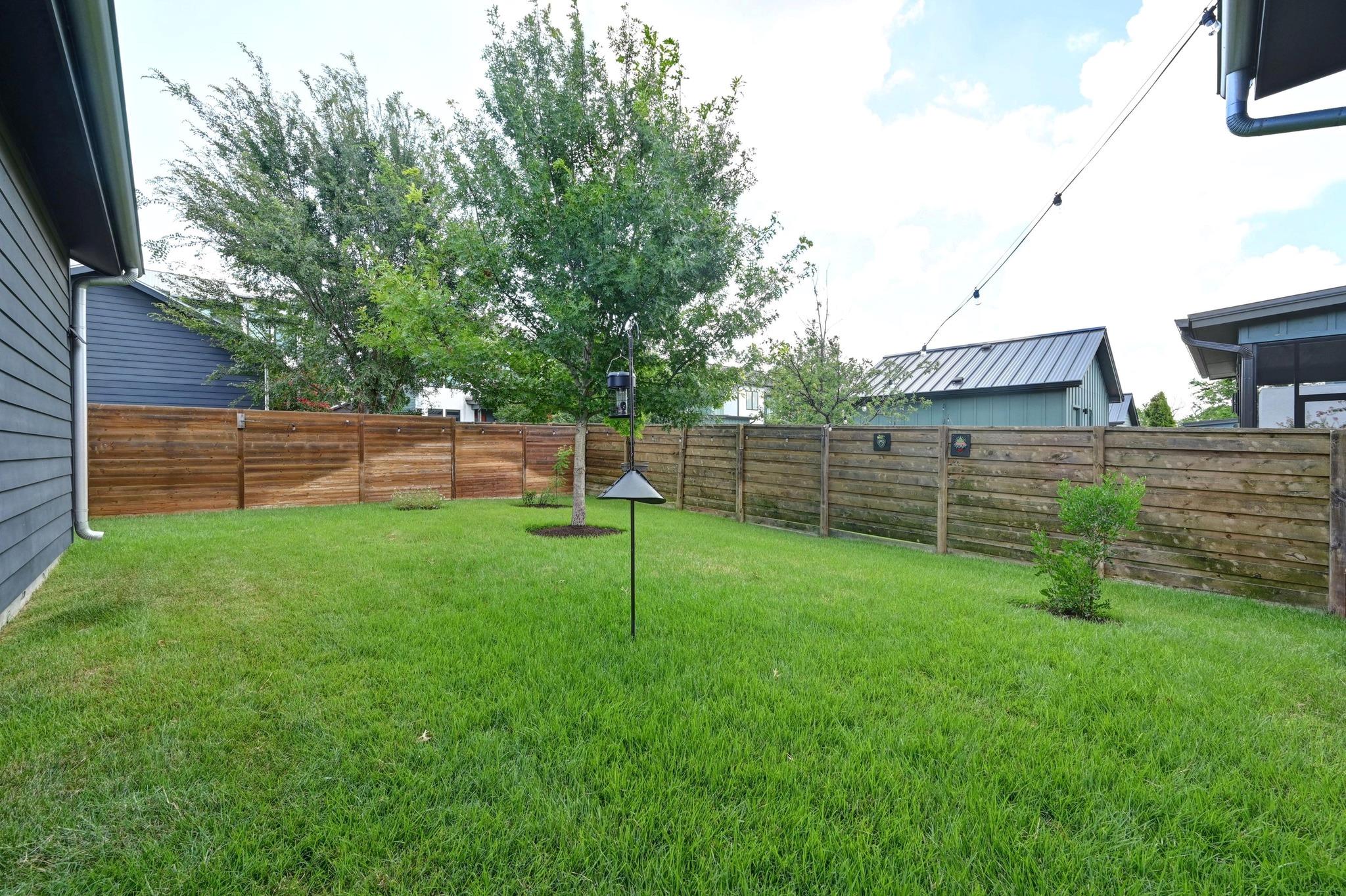 2107 Greenwood Ave # B