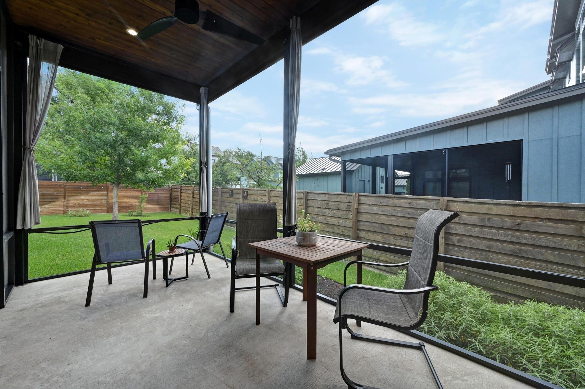 2107 Greenwood Ave # B