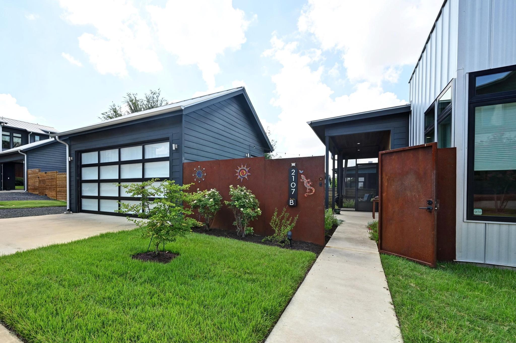 2107 Greenwood Ave # B