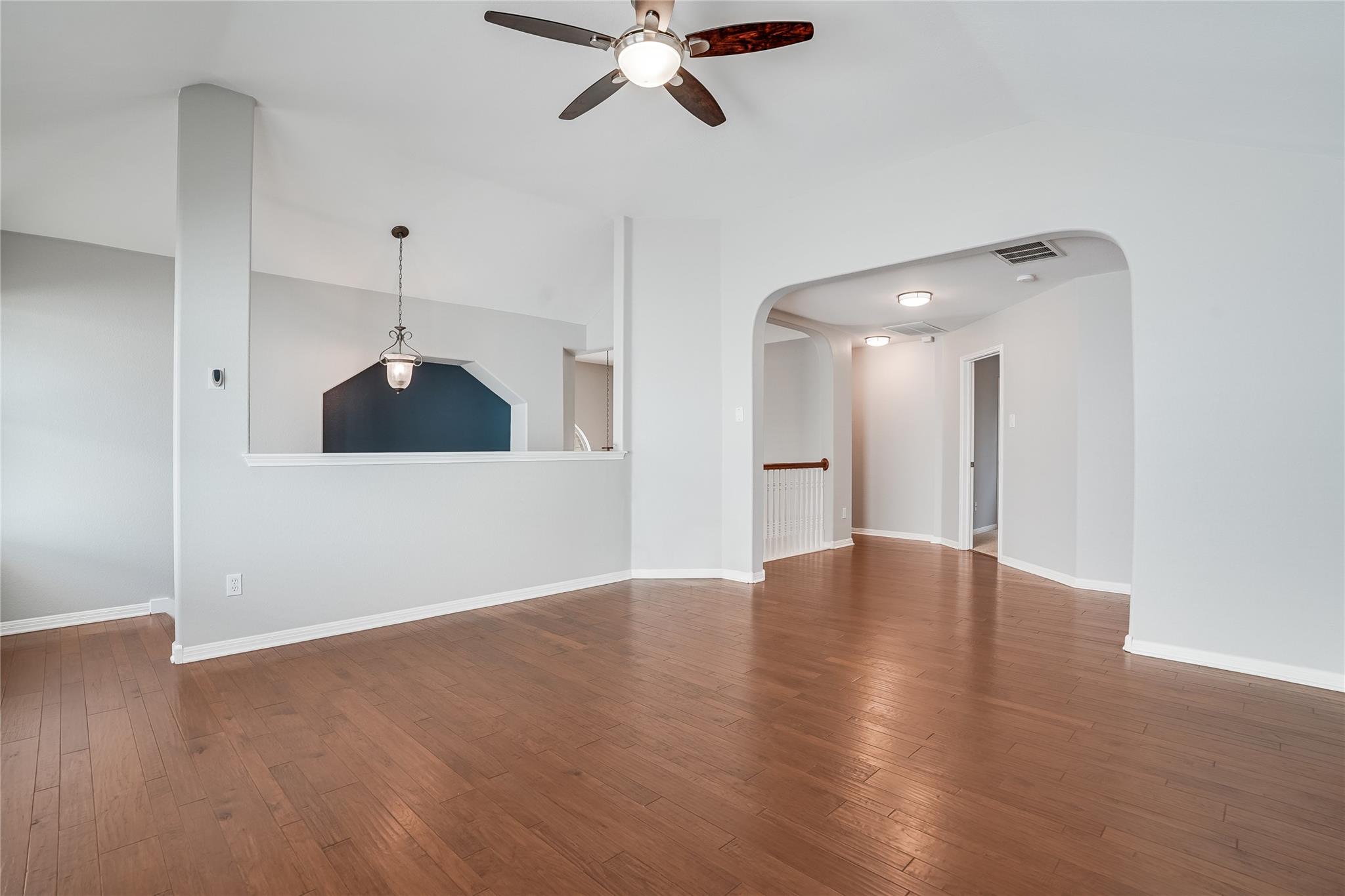 6101 Salcon Cliff DR