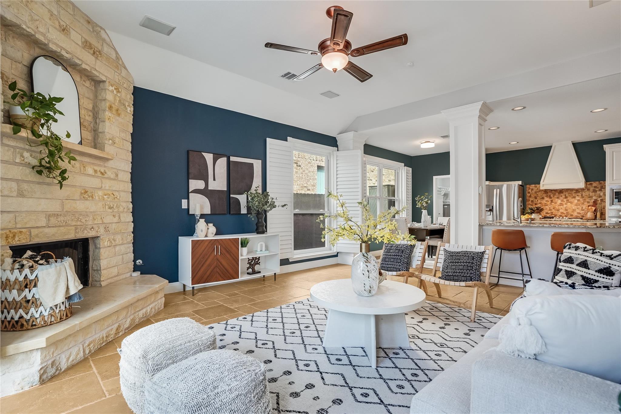 6101 Salcon Cliff DR