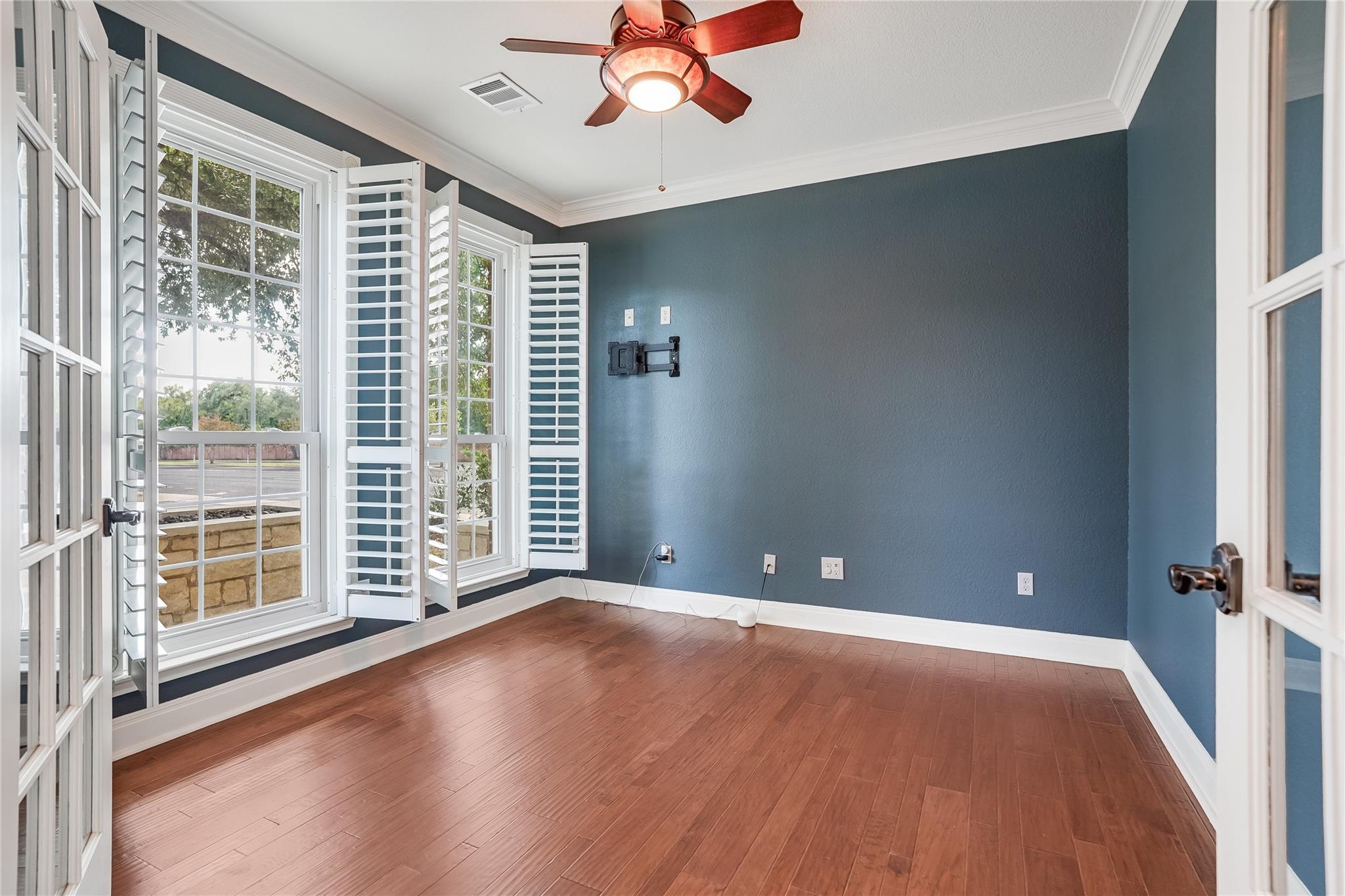 6101 Salcon Cliff DR