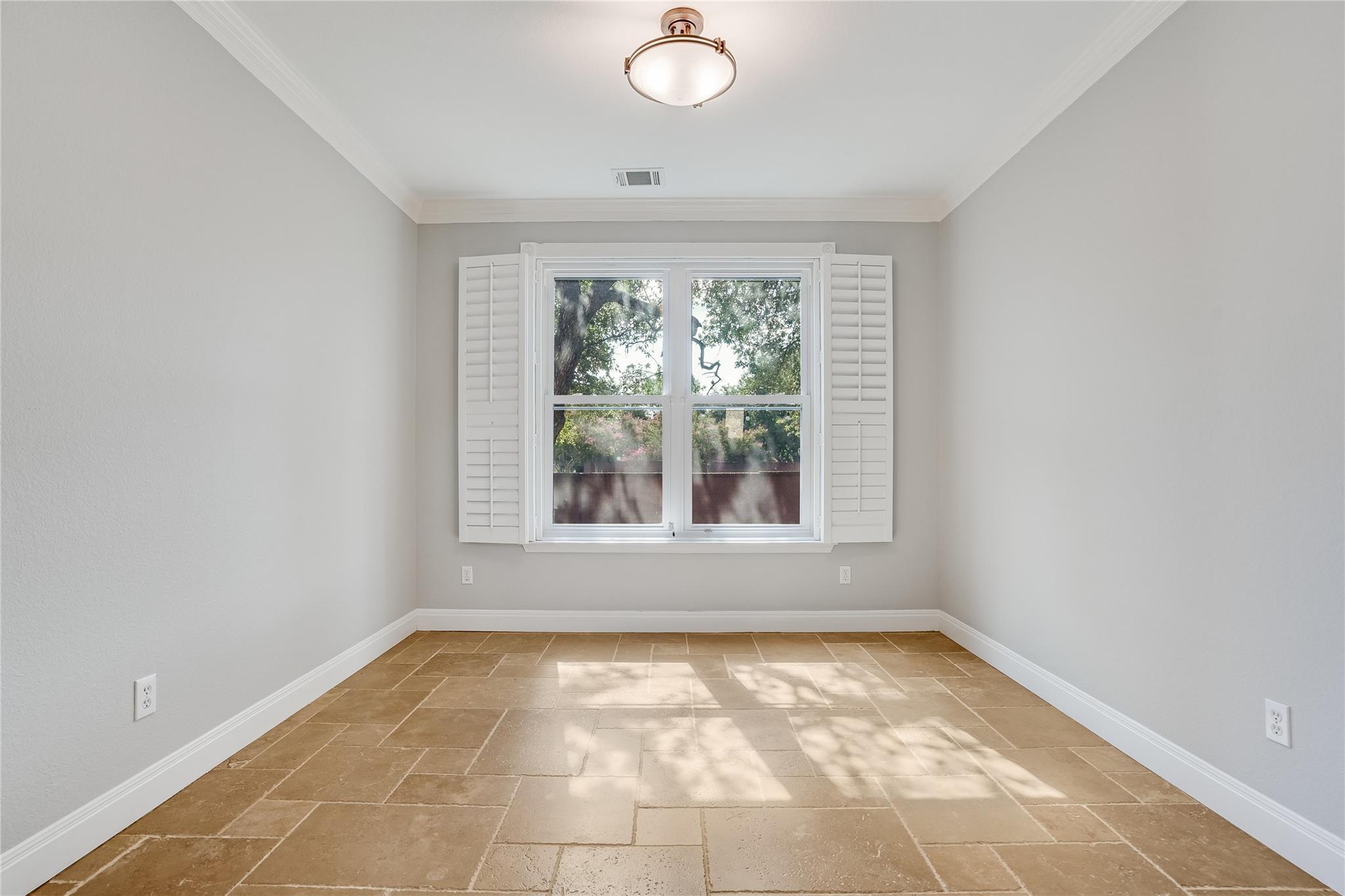 6101 Salcon Cliff DR