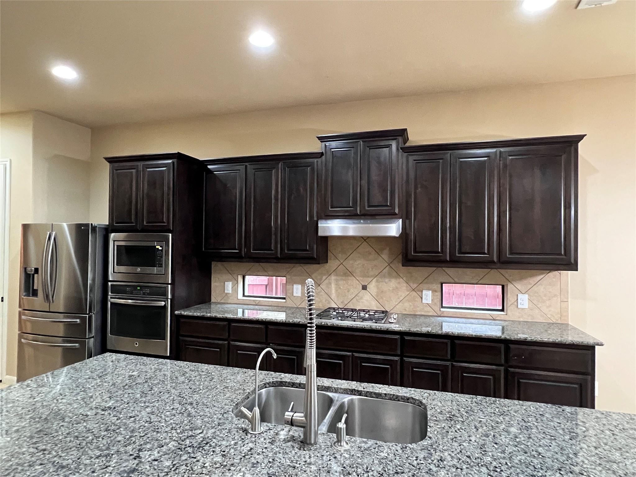 108 Cascada LN