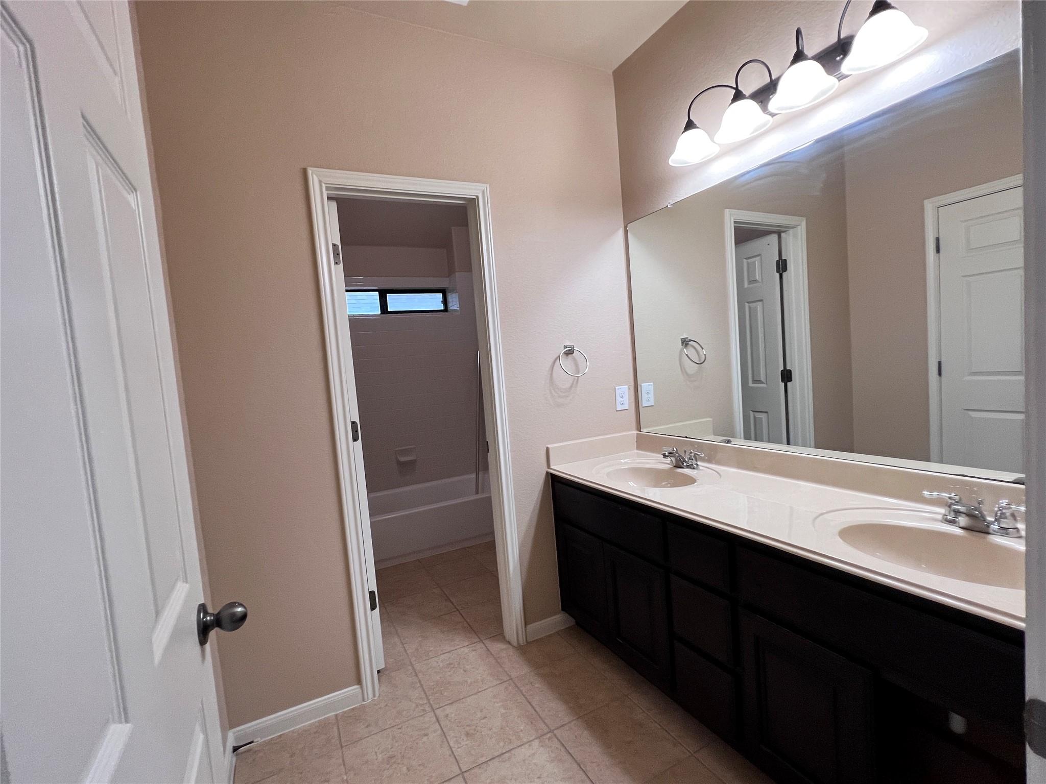 108 Cascada LN
